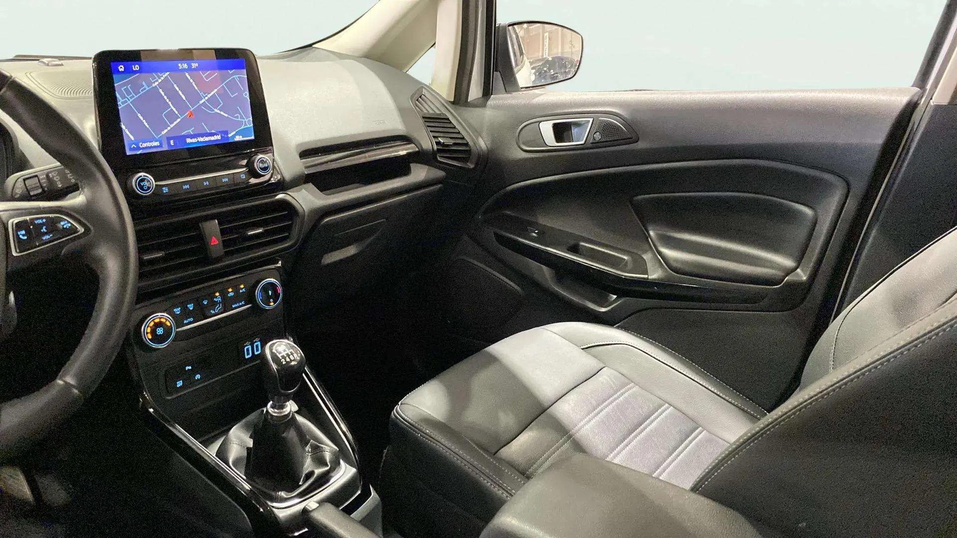 Ford EcoSport 1.0T EcoBoost Active - foto 31