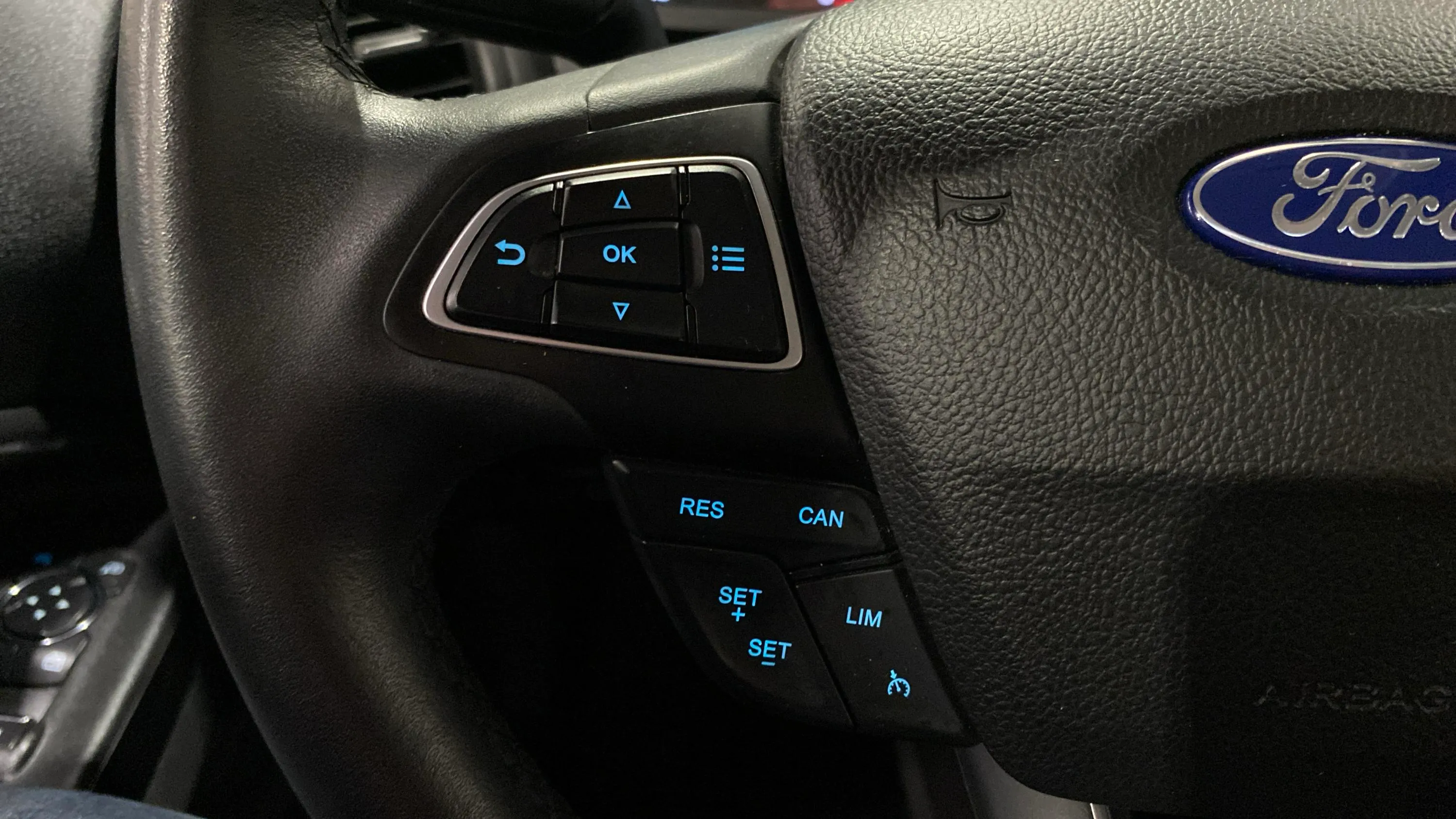 Ford EcoSport 1.0T EcoBoost Active - foto 23