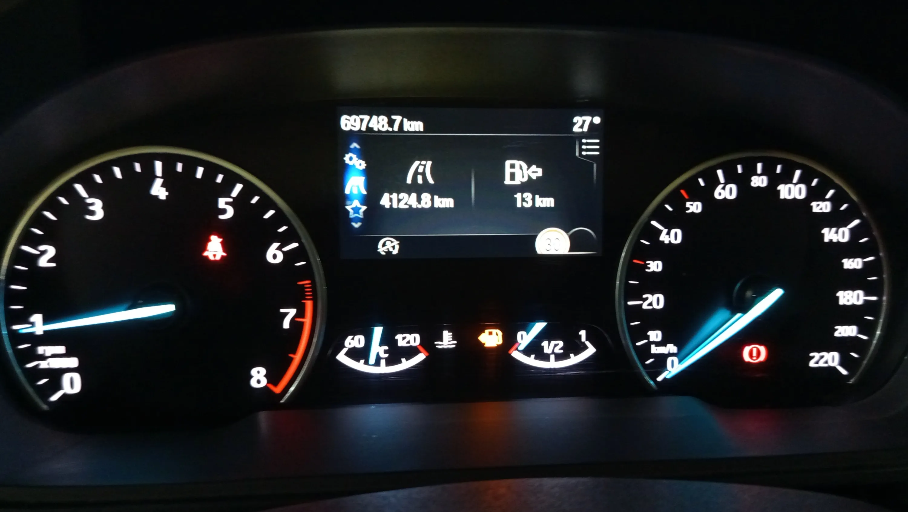 Ford EcoSport 1.0T EcoBoost Active - foto 11