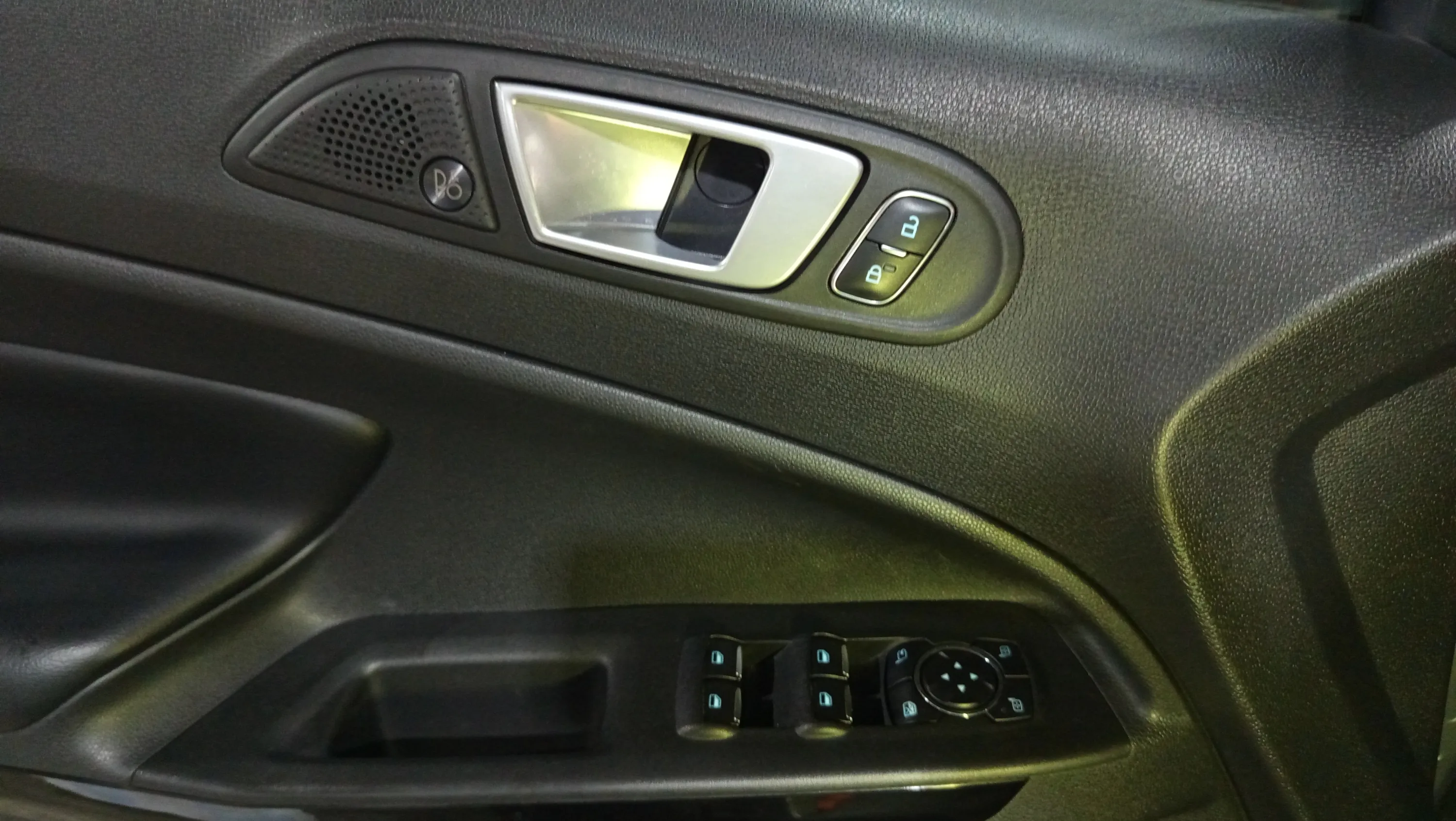 Ford EcoSport 1.0T EcoBoost Active - foto 19