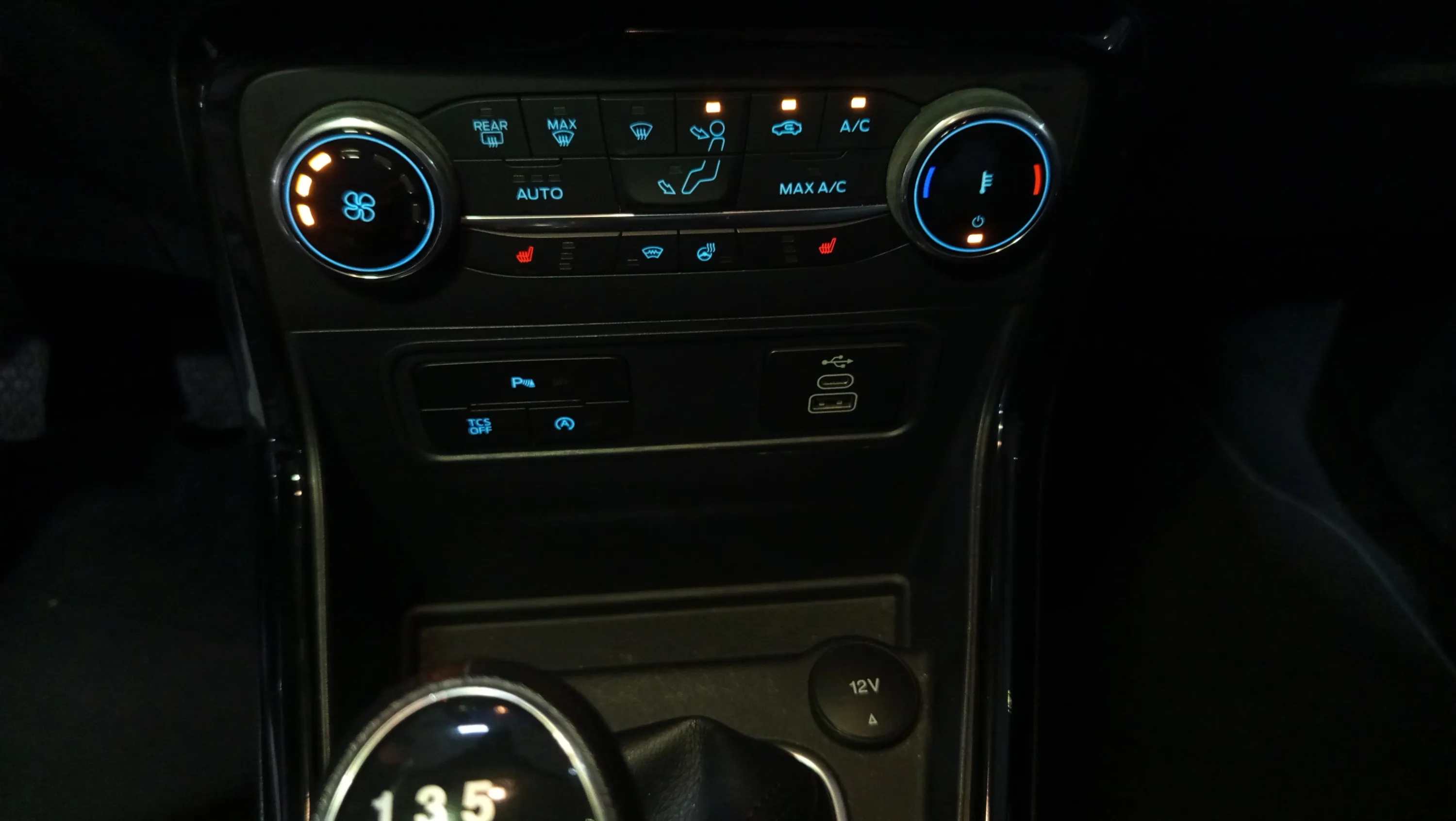 Ford EcoSport 1.0T EcoBoost Active - foto 20