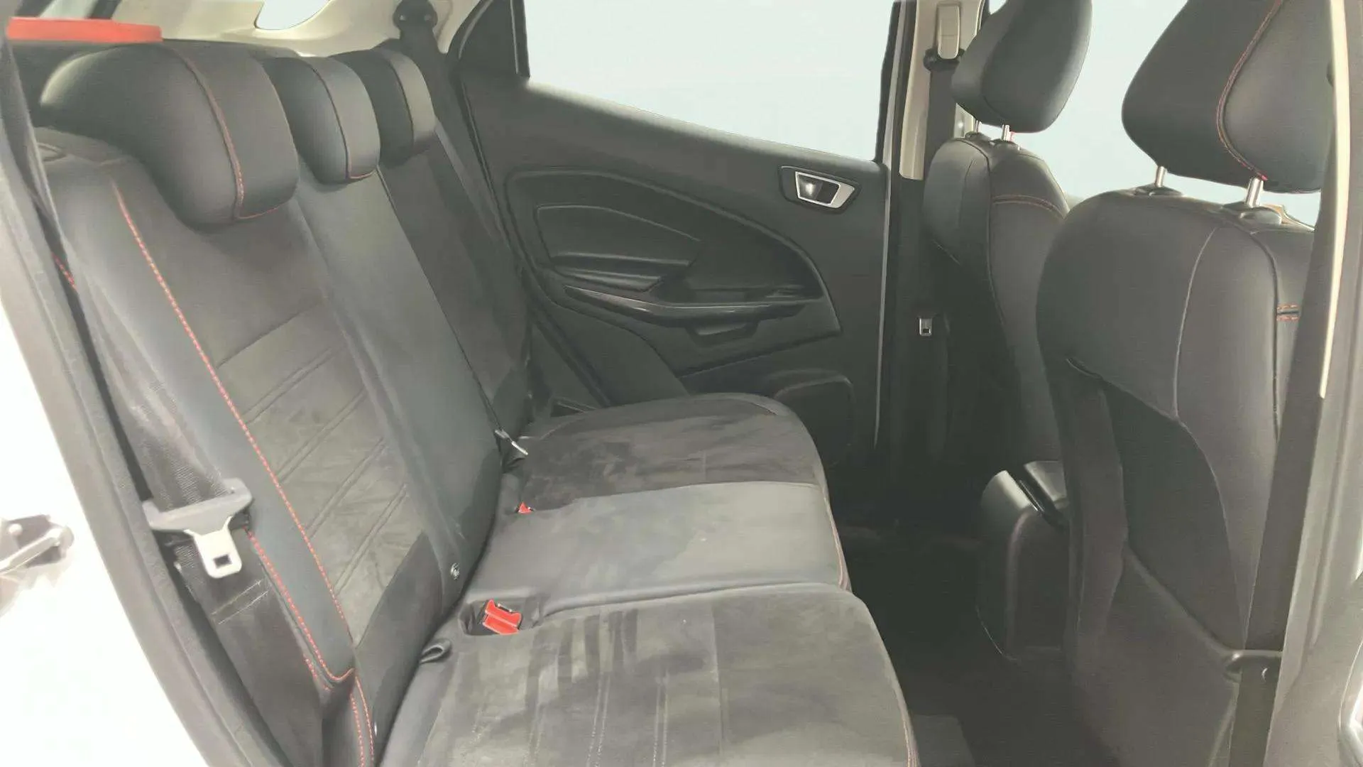 Ford EcoSport 1.0T EcoBoost ST Line - foto 14