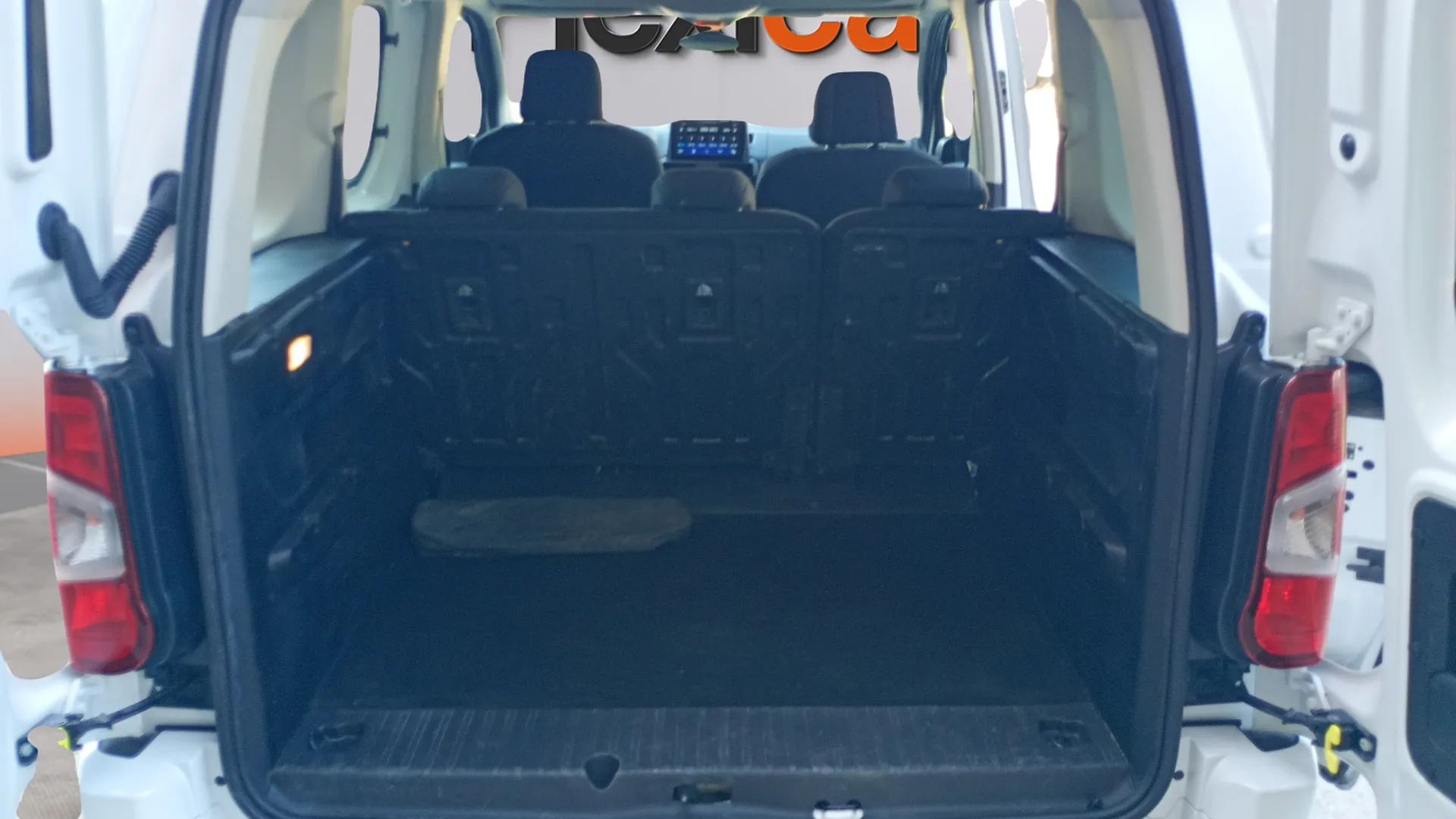 Toyota Proace City 1499 cm³ - foto 16