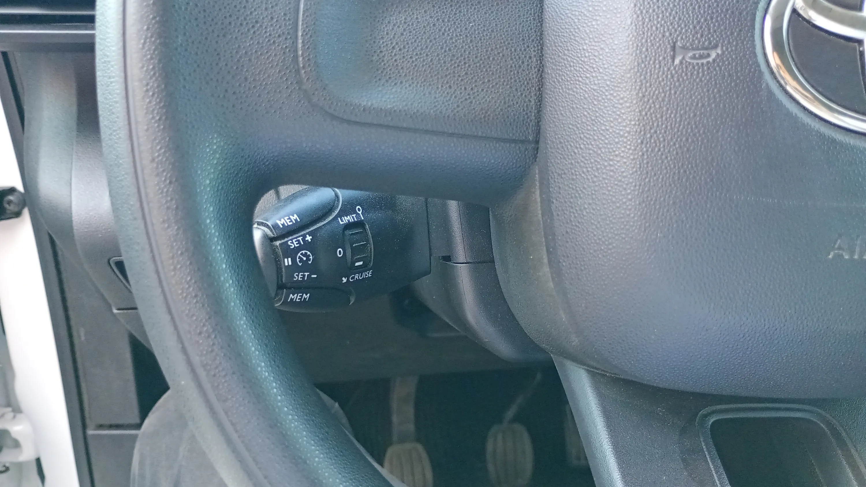 Toyota Proace City 1499 cm³ - foto 21