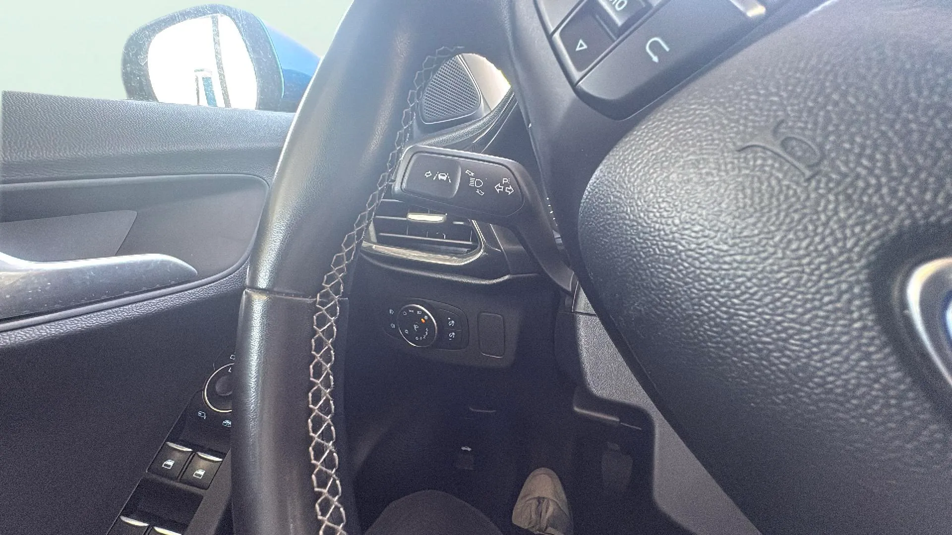Ford Puma 1.0 EcoBoost Titanium Design MHEV - foto 15