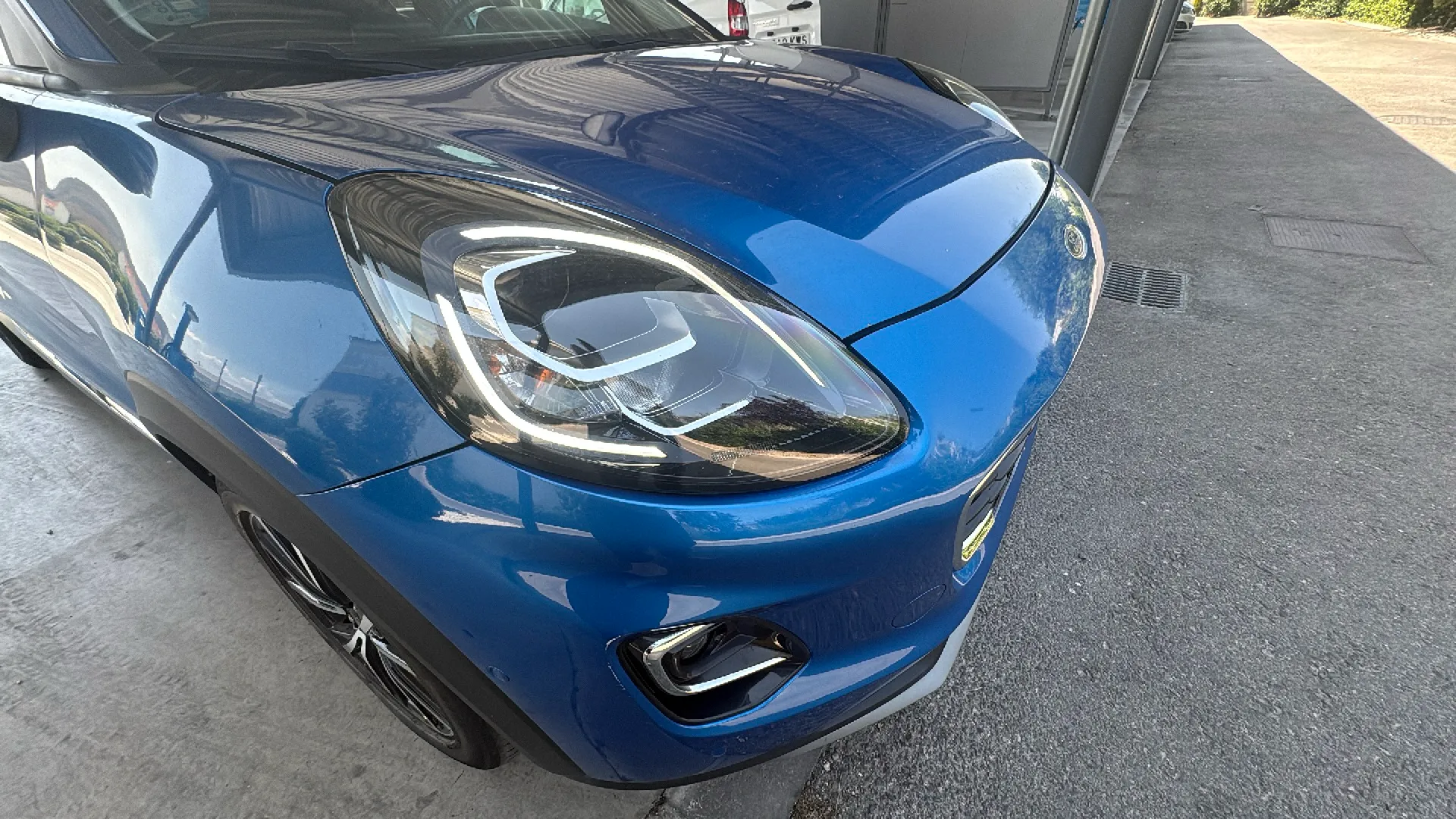 Ford Puma 1.0 EcoBoost Titanium Design MHEV - foto 31