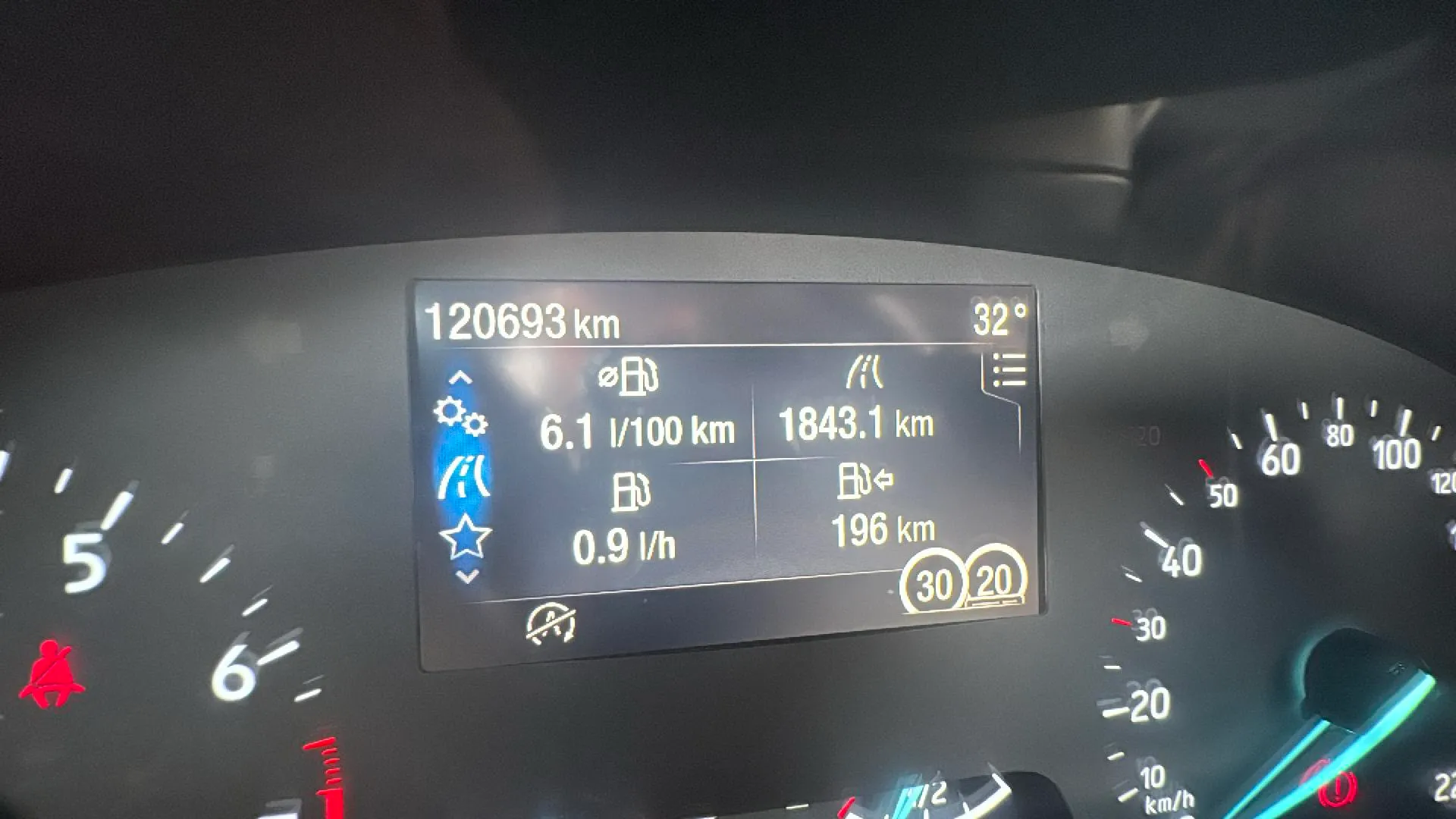 Ford Puma 1.0 EcoBoost Titanium Design MHEV - foto 10