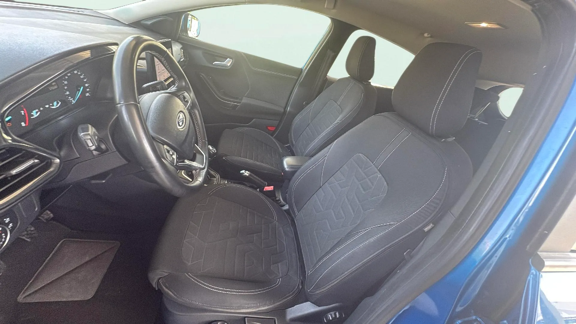 Ford Puma 1.0 EcoBoost Titanium Design MHEV - foto 27