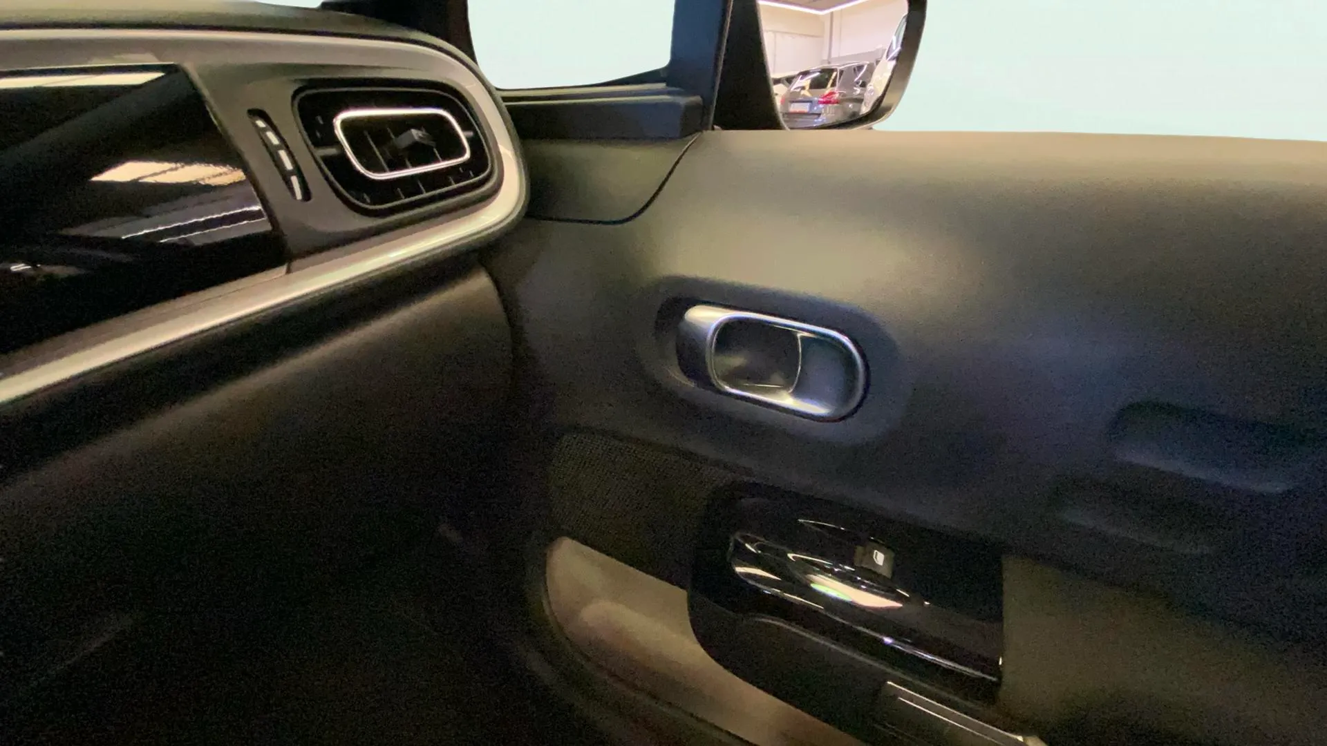 Citroën C3 PureTech Shine - foto 36