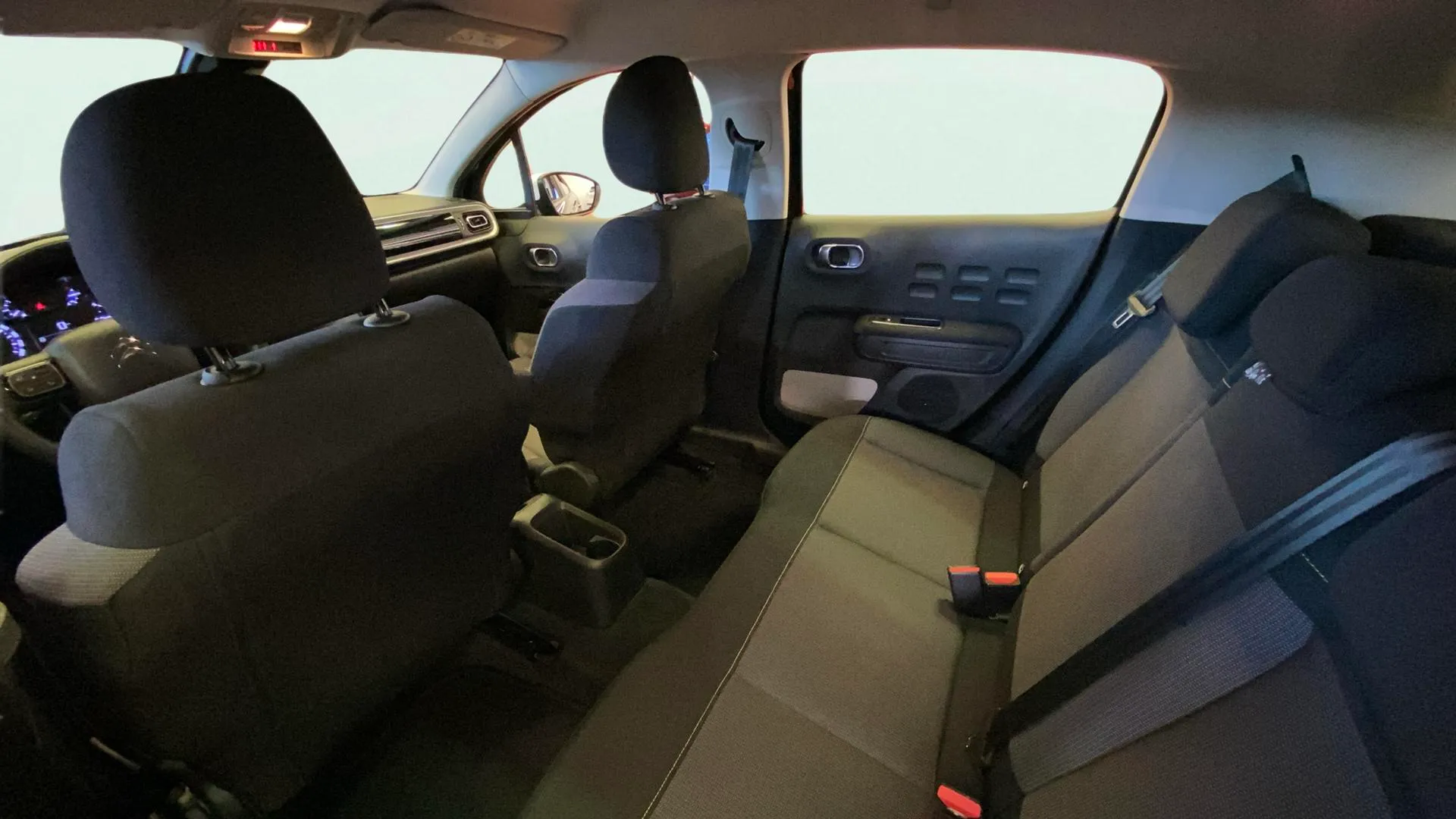 Citroën C3 PureTech Shine - foto 13