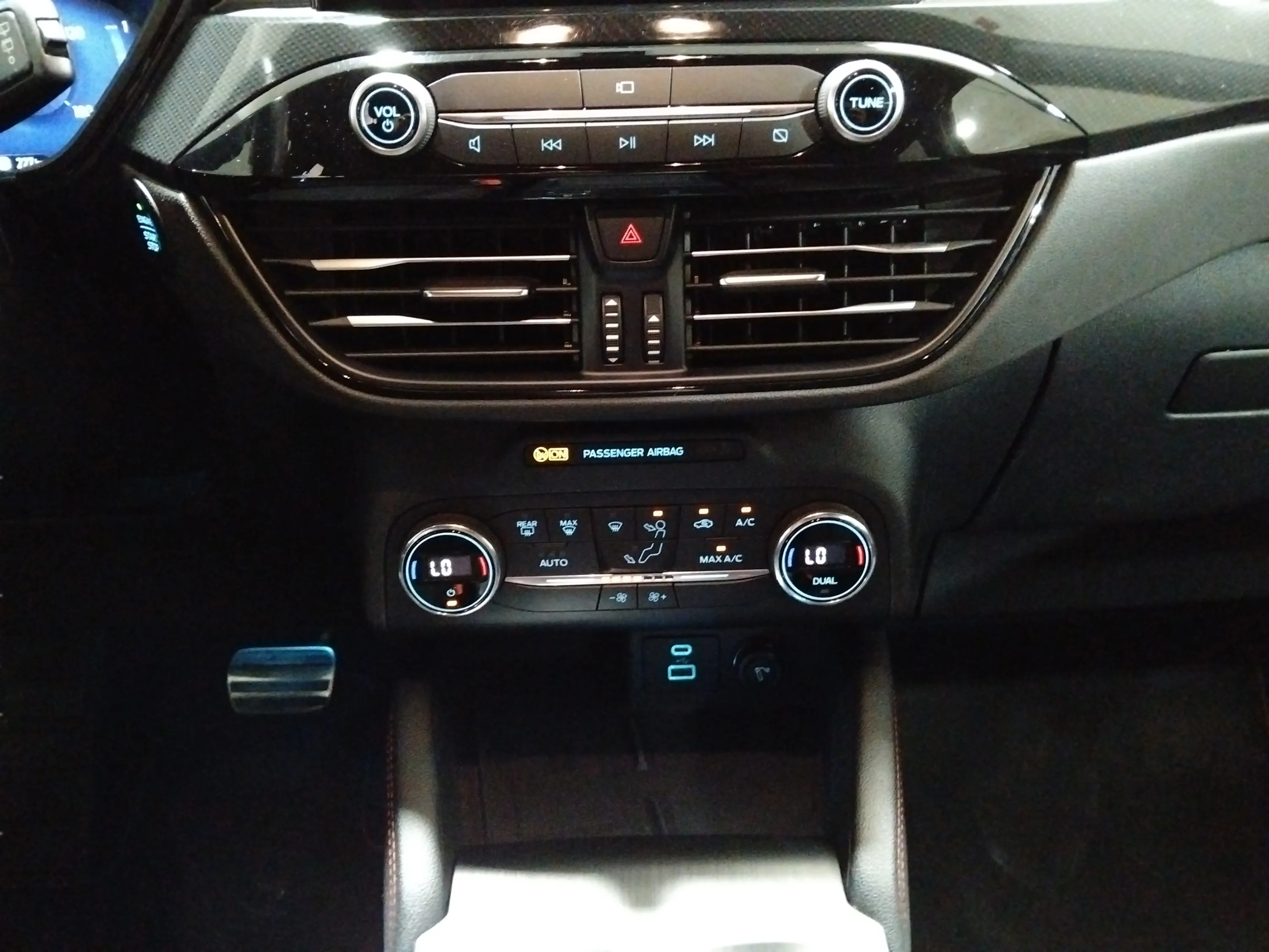 Ford Kuga ST-Line 2.5 Duratec PHEV - foto 10