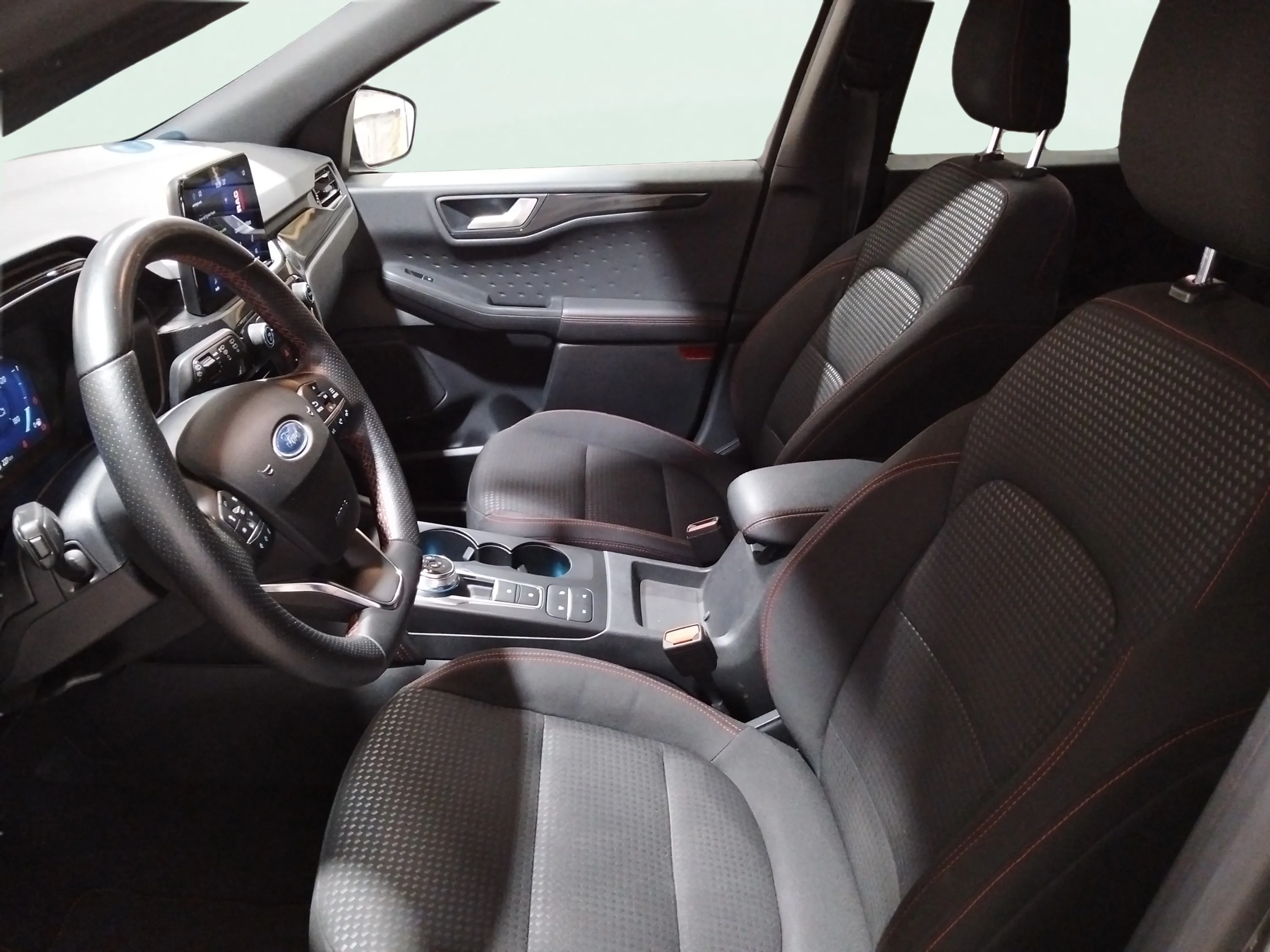 Ford Kuga ST-Line 2.5 Duratec PHEV - foto 14