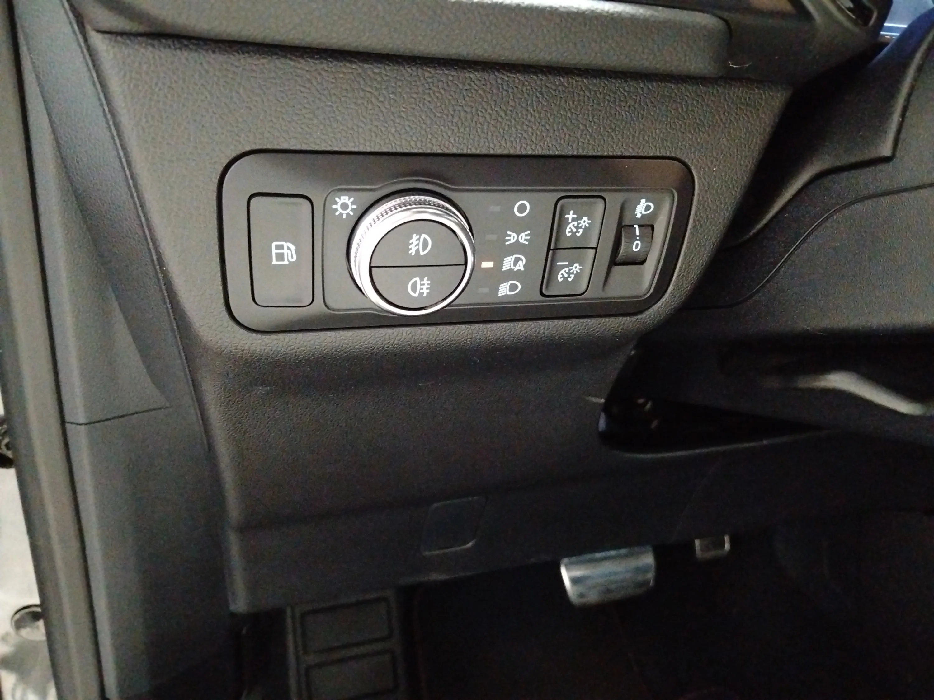 Ford Kuga ST-Line 2.5 Duratec PHEV - foto 24