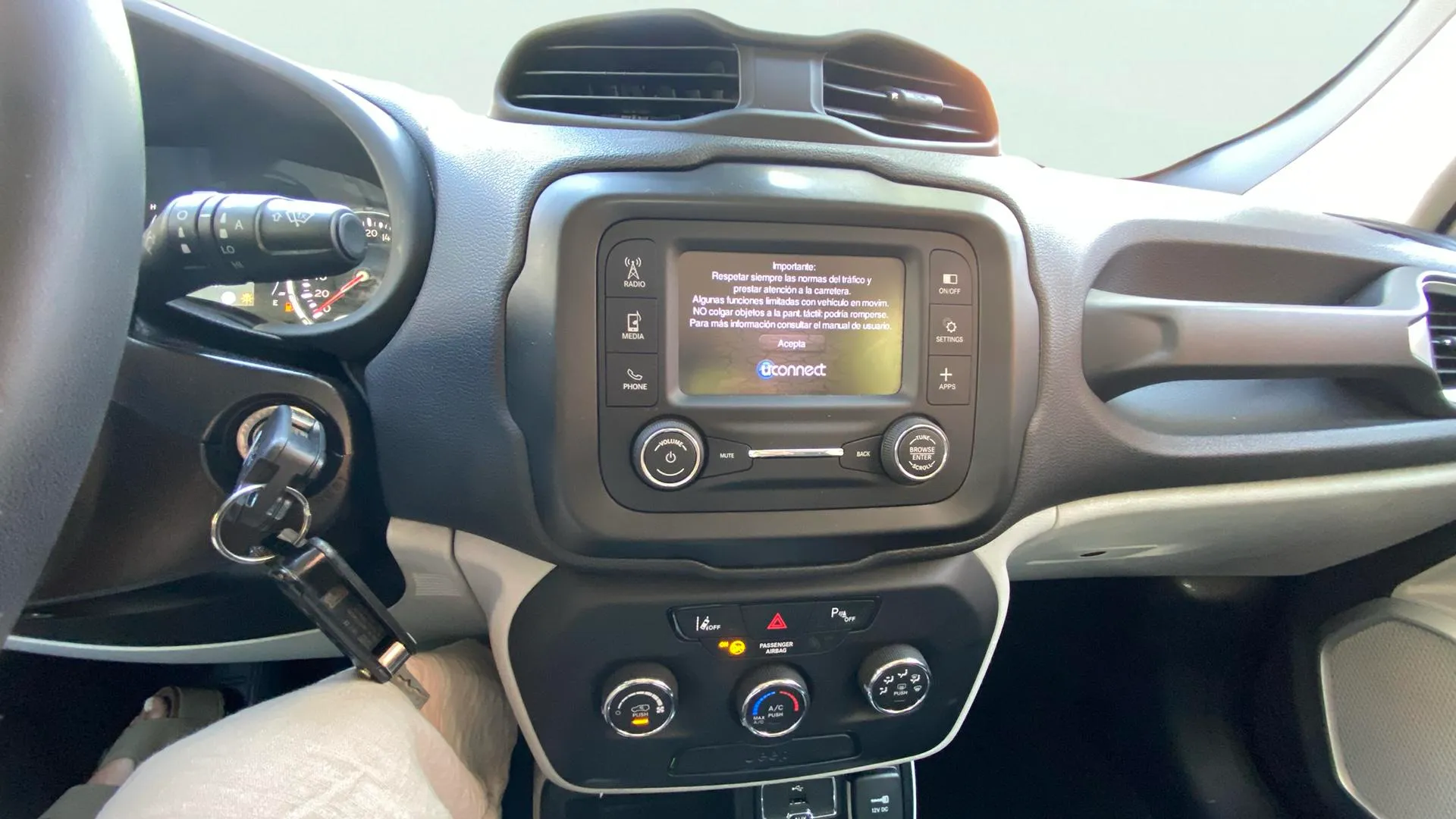 Jeep Renegade 1.3G Limited 4x2 Ddct - foto 10