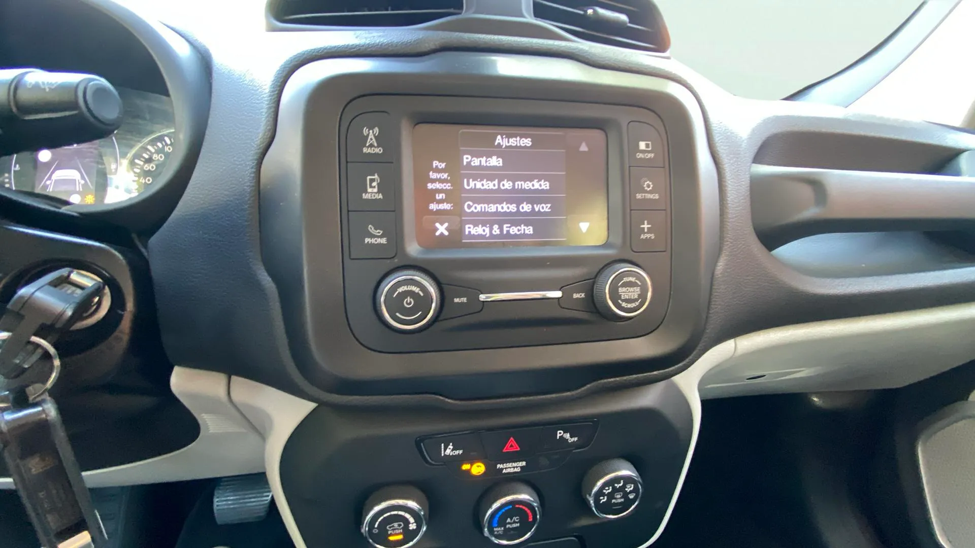 Jeep Renegade 1.3G Limited 4x2 Ddct - foto 20