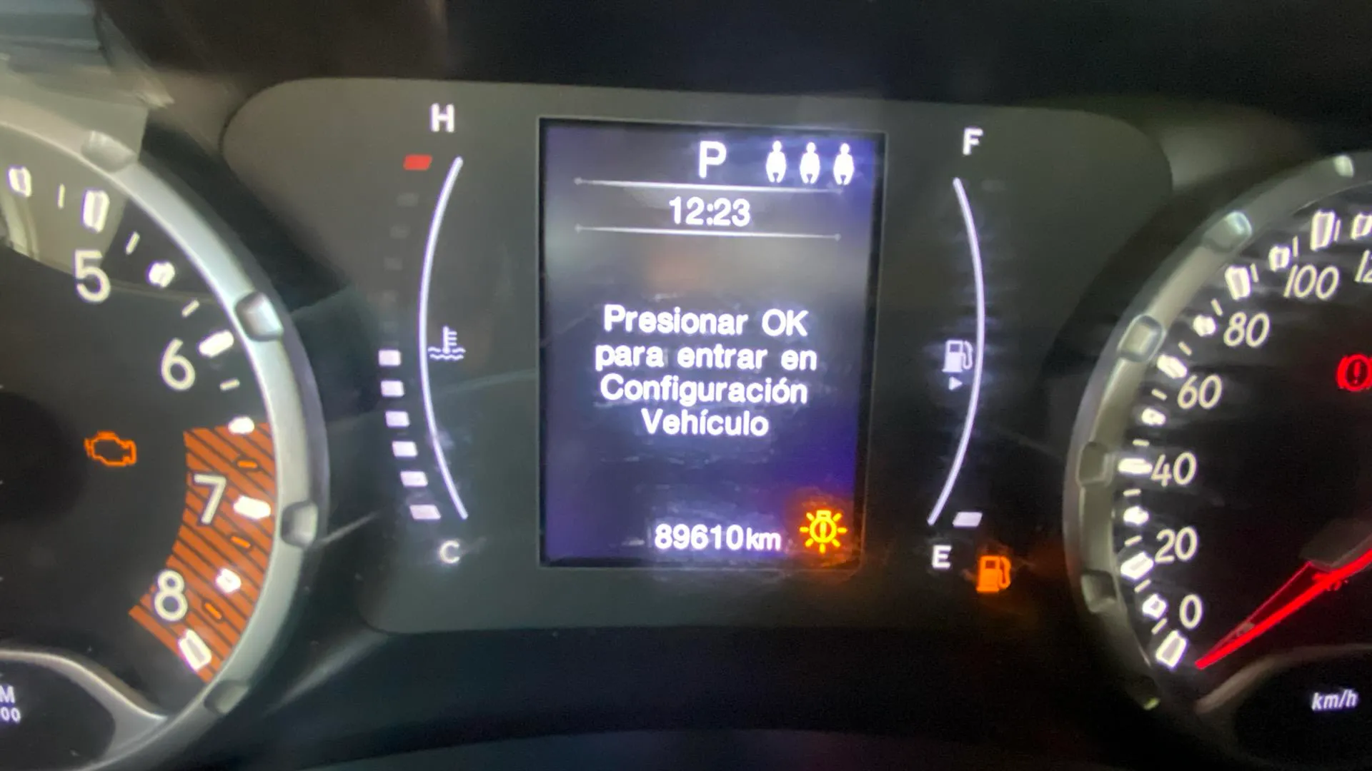 Jeep Renegade 1.3G Limited 4x2 Ddct - foto 22