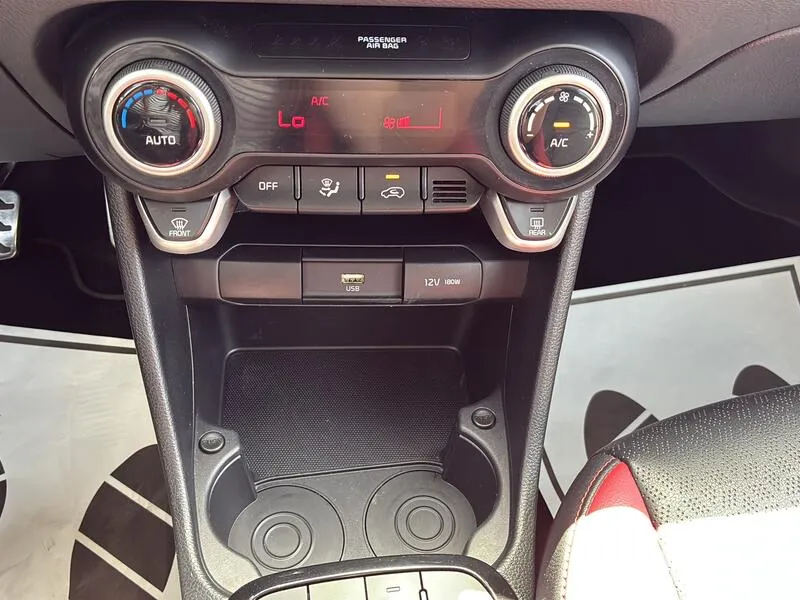 Kia Picanto 1.0 DPi AMT GT Line - foto 42