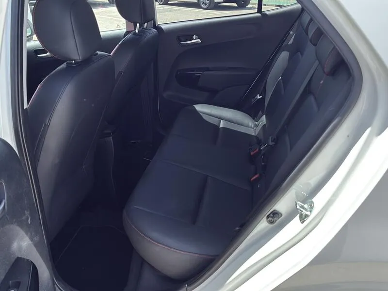 Kia Picanto 1.0 DPi AMT GT Line - foto 27