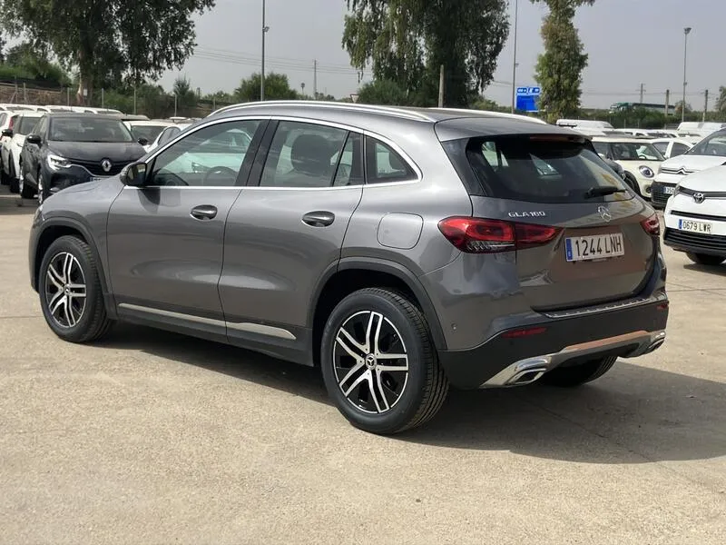 Mercedes-Benz GLA 180 ***1 Sola Llave*** - foto 4