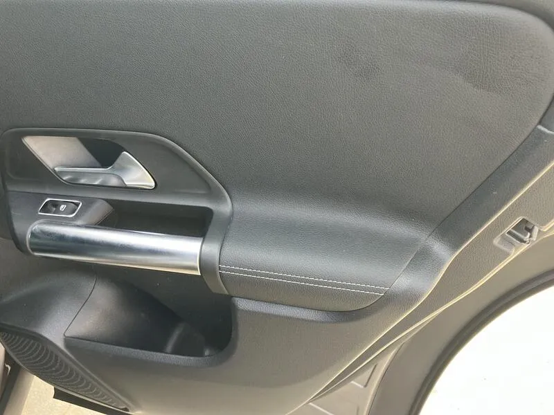 Mercedes-Benz GLA 180 ***1 Sola Llave*** - foto 33