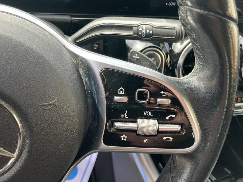 Mercedes-Benz GLA 180 ***1 Sola Llave*** - foto 38