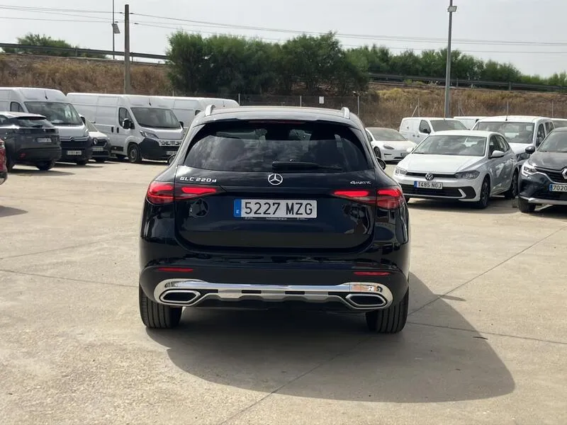 Mercedes-Benz GLC 220 d 4MATIC - foto 5