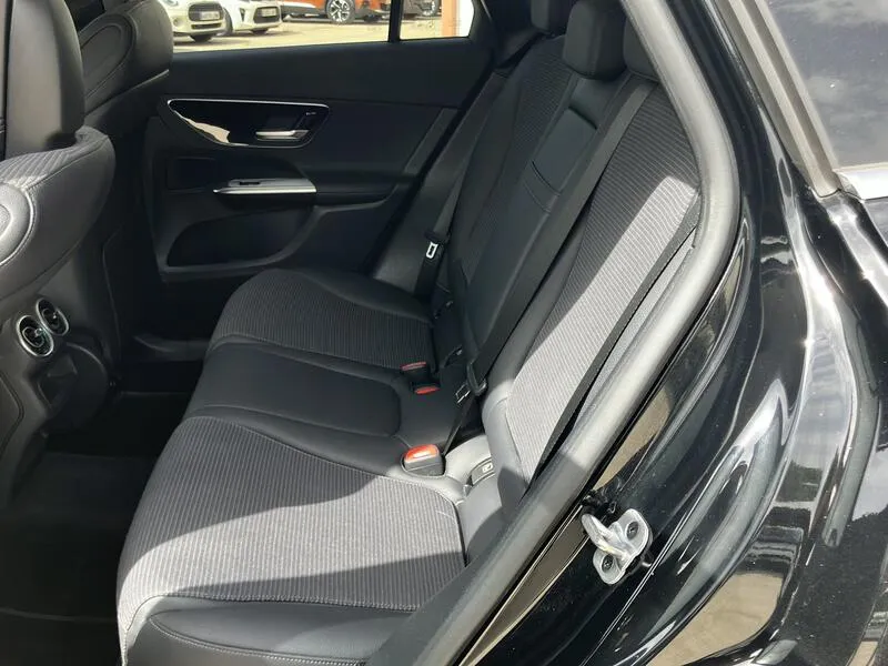 Mercedes-Benz GLC 220 d 4MATIC - foto 17