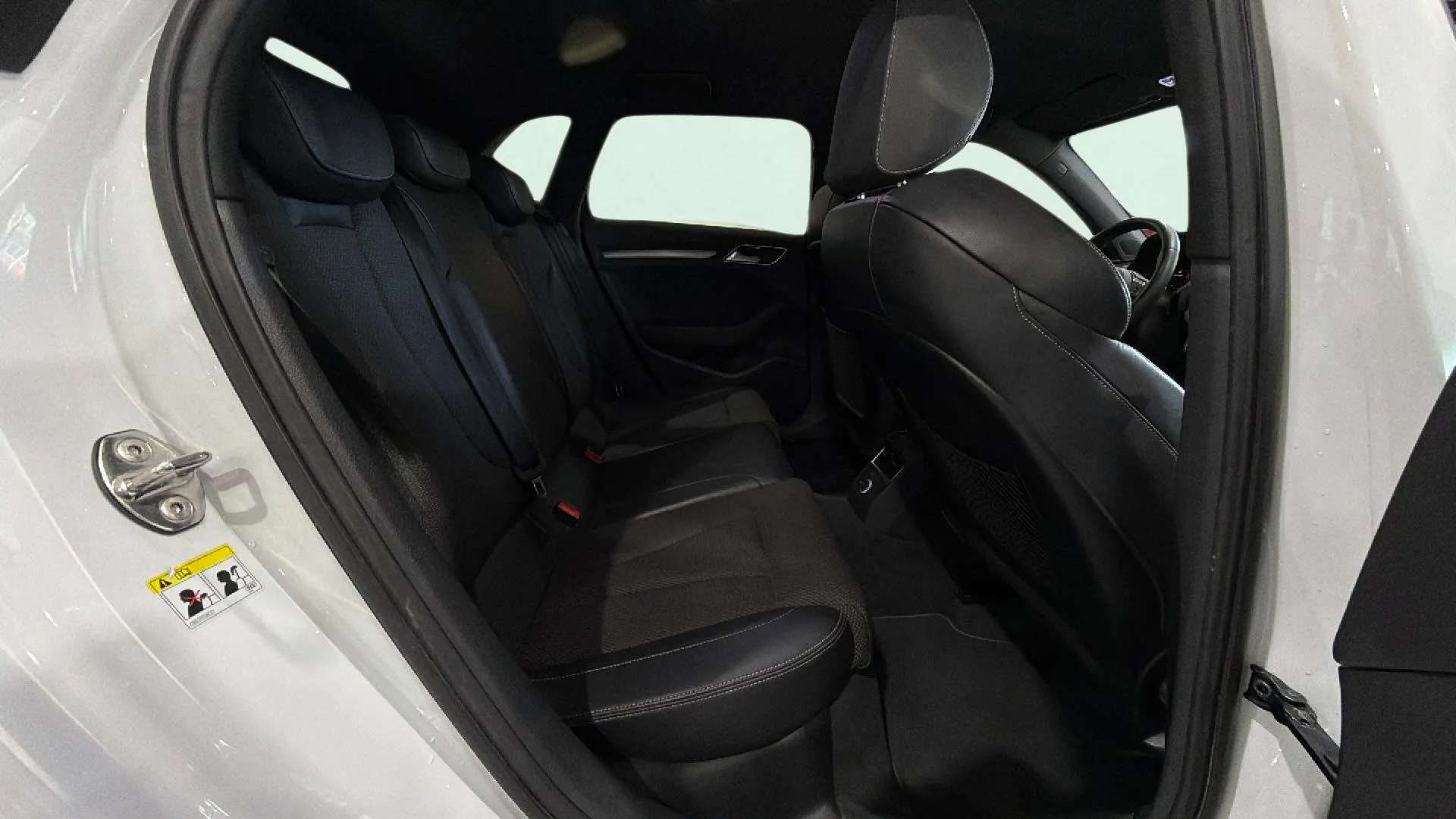 Audi A3 S line 35 TDI S tronic Sportback - foto 9