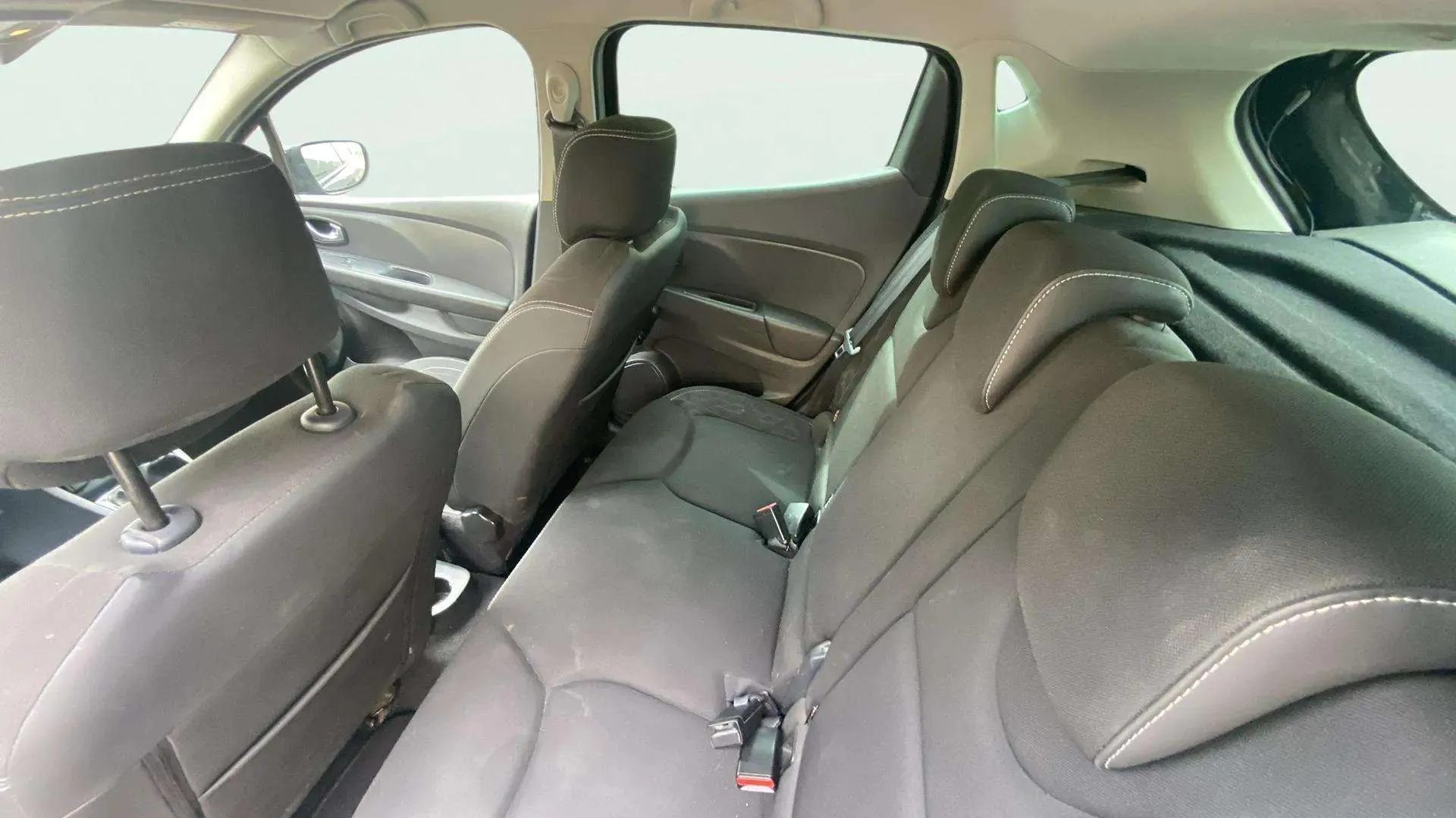 Renault Clio Intens TCe - foto 14