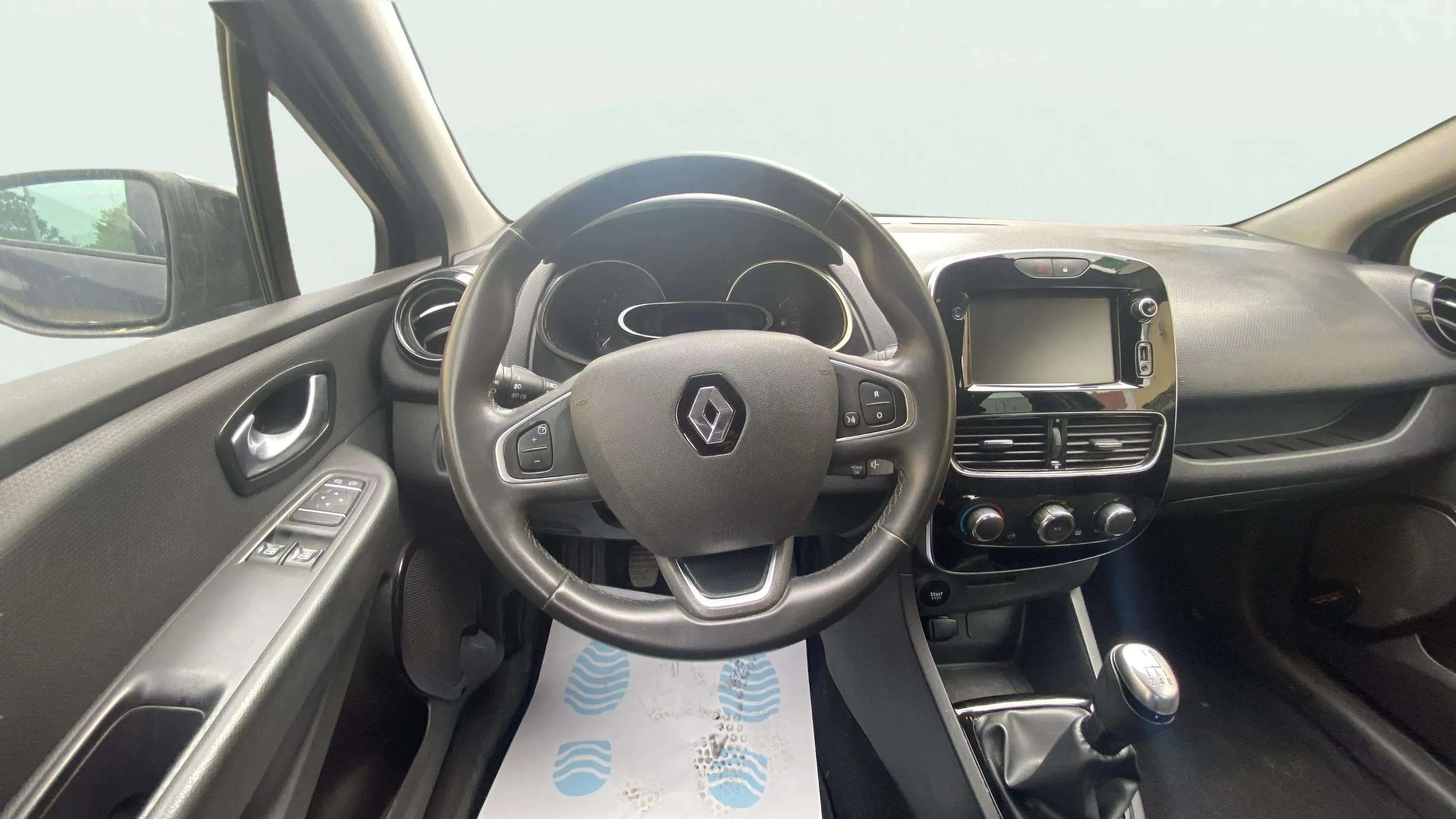 Renault Clio Intens TCe - foto 9