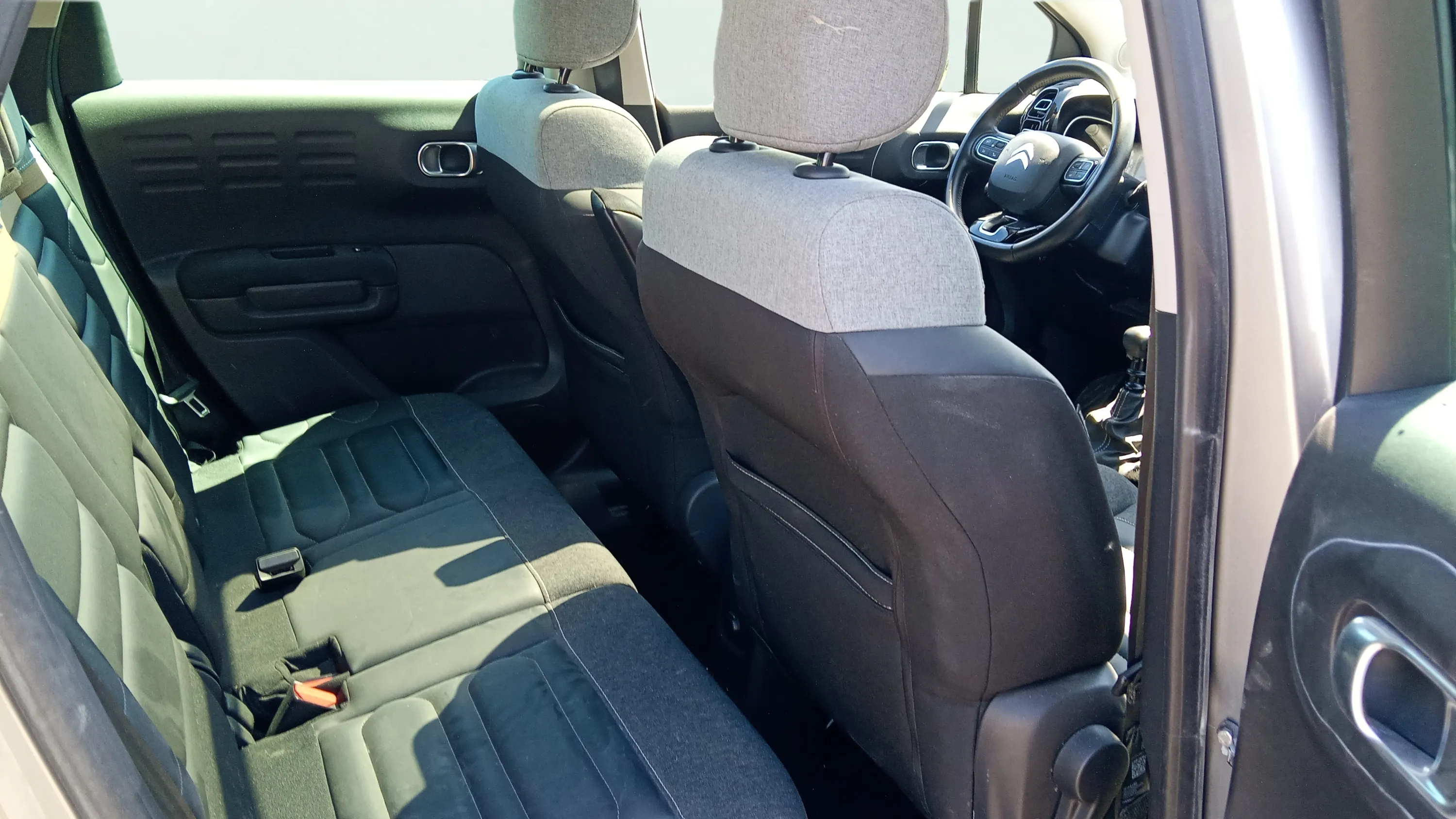 Citroën C3 Aircross BlueHDi C-Series - foto 24