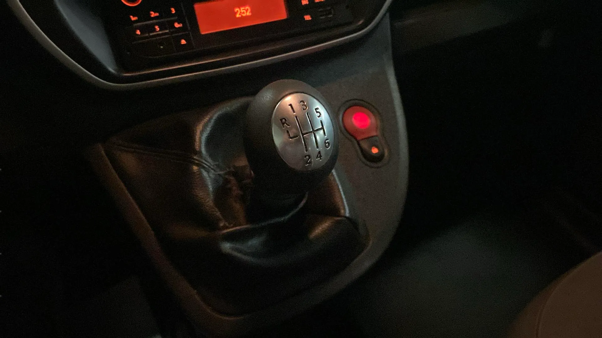 Renault Kangoo Combi 1.5 dCi - foto 19
