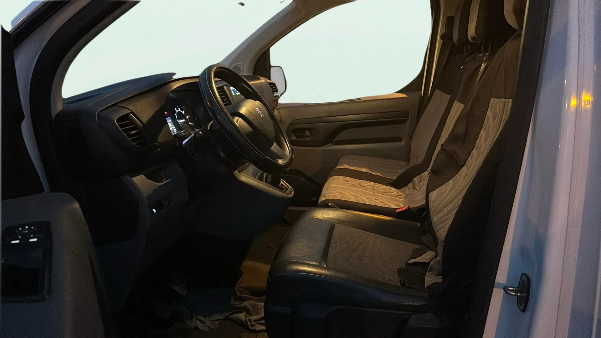 Peugeot Expert Furgón Premium 2.0 BlueHDi 120 Standard - foto 12