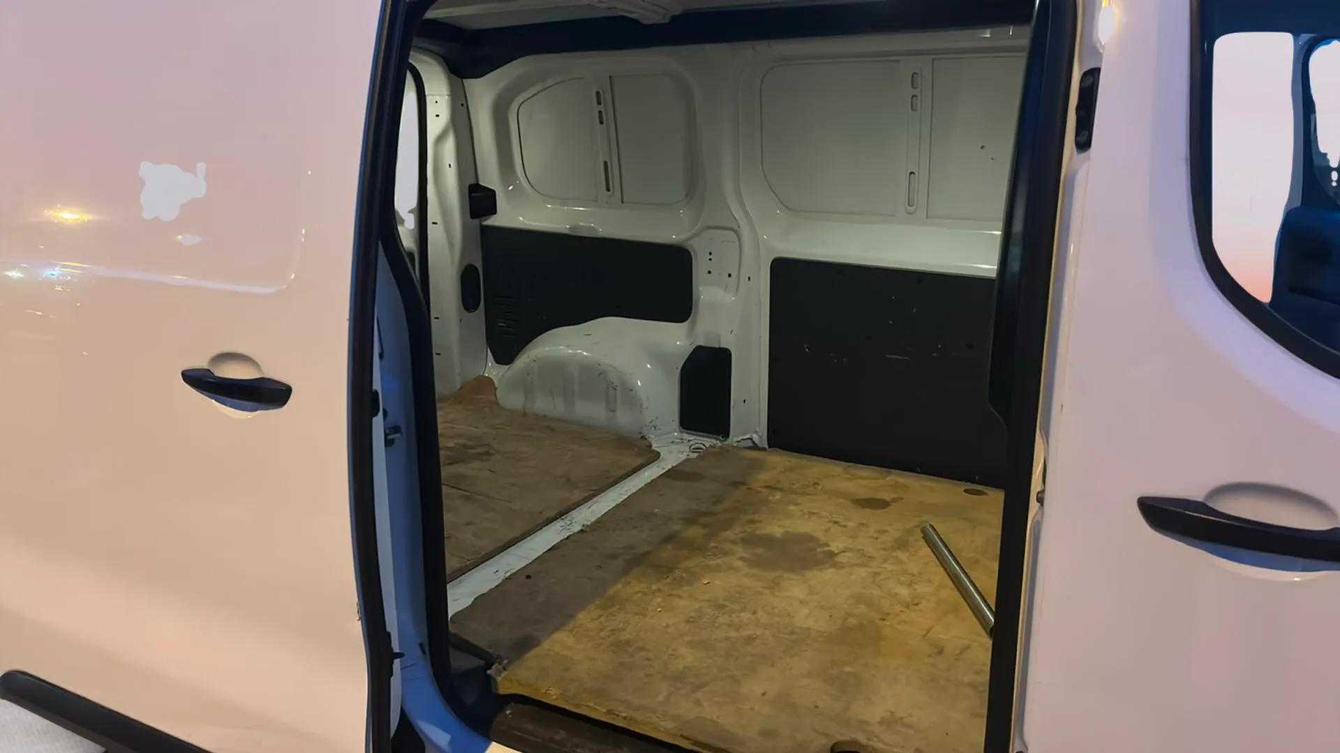 Peugeot Expert Furgón Premium 2.0 BlueHDi 120 Standard - foto 13