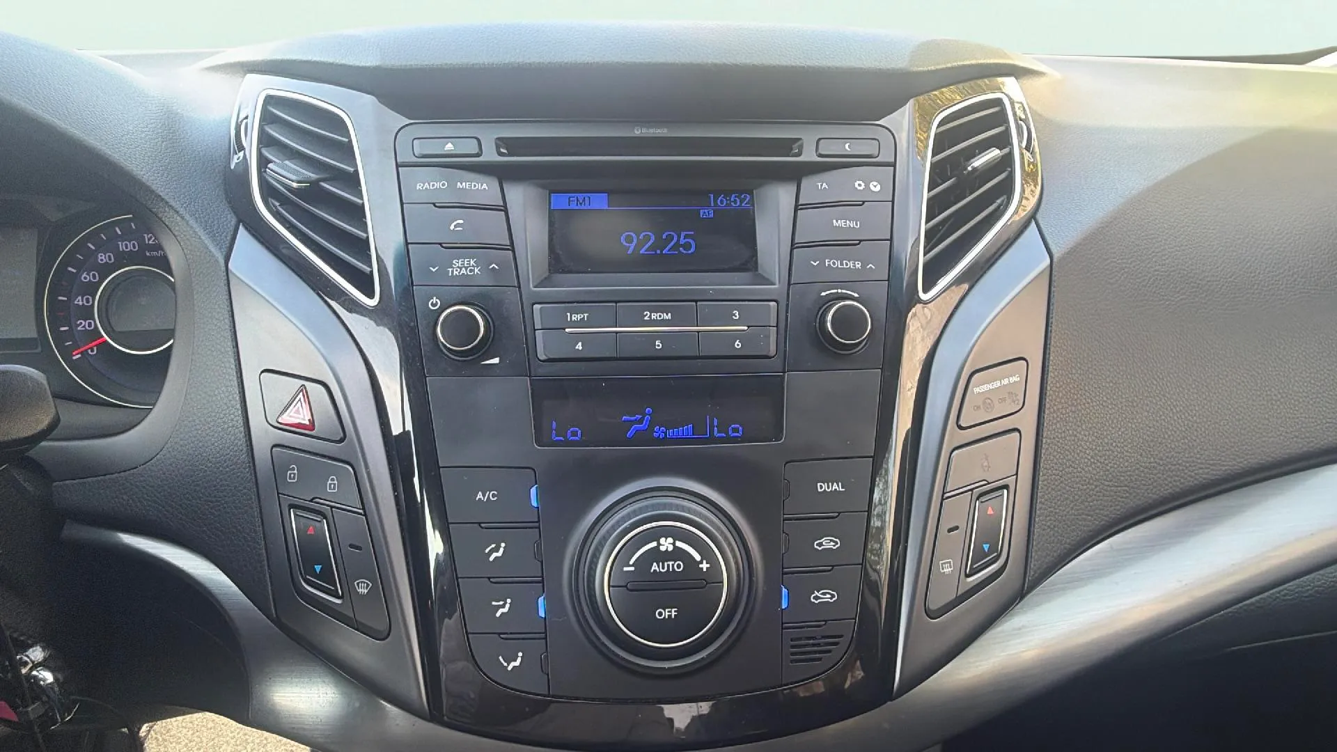 Hyundai i40 CW 1.7 CRDi BlueDrive Tecno - foto 19
