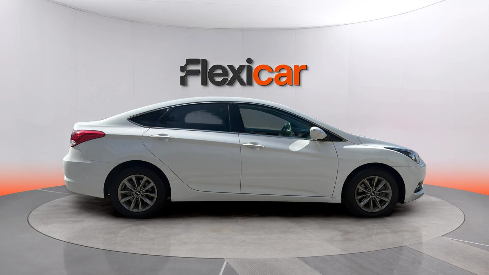 Hyundai i40 CW 1.7 CRDi BlueDrive Tecno - foto 5