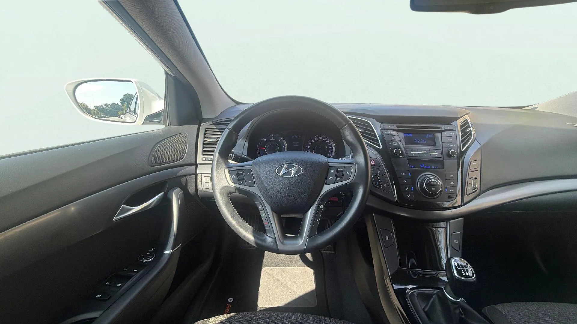 Hyundai i40 CW 1.7 CRDi BlueDrive Tecno - foto 12
