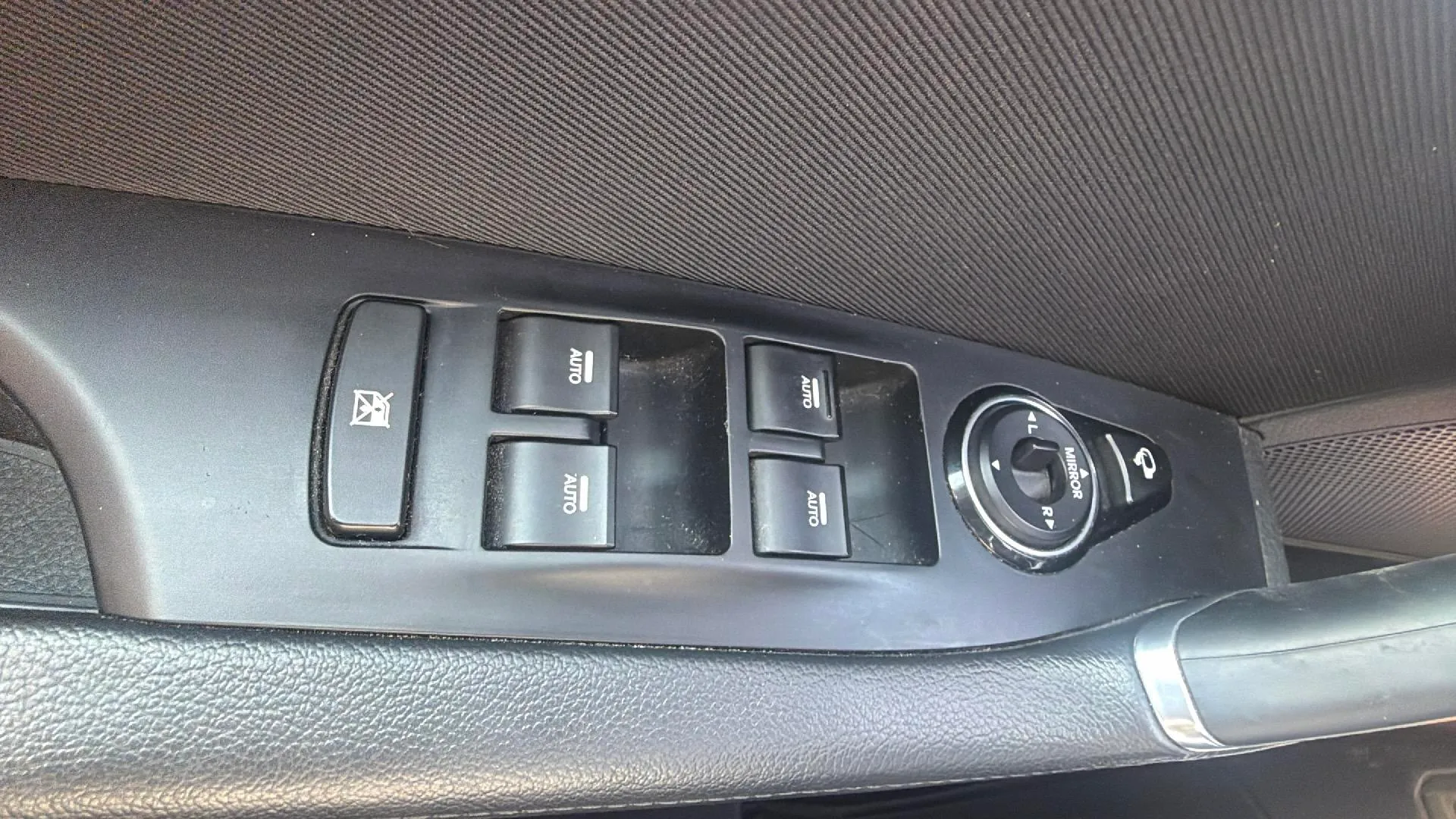 Hyundai i40 CW 1.7 CRDi BlueDrive Tecno - foto 20
