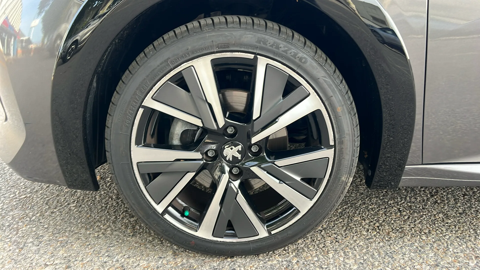 Peugeot 208 PureTech GT Line - foto 9