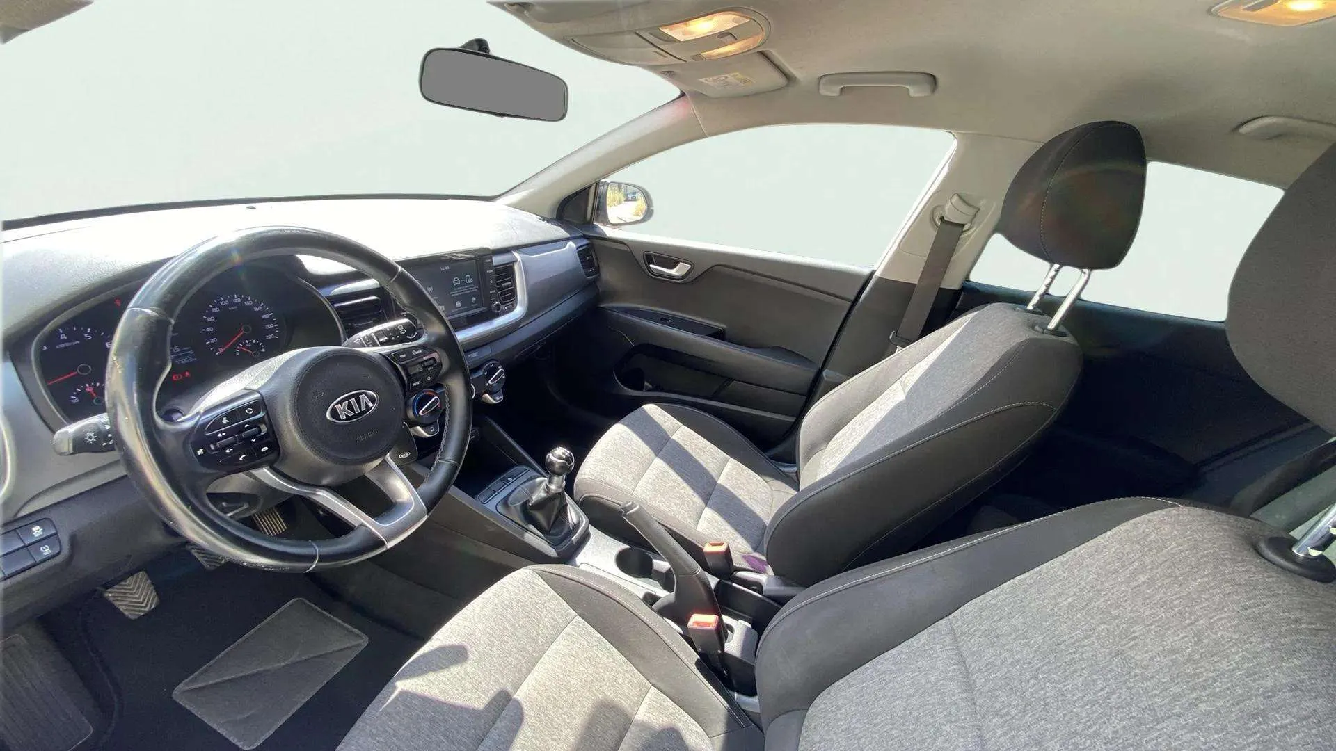Kia Stonic 1.0 T-GDi Business - foto 13
