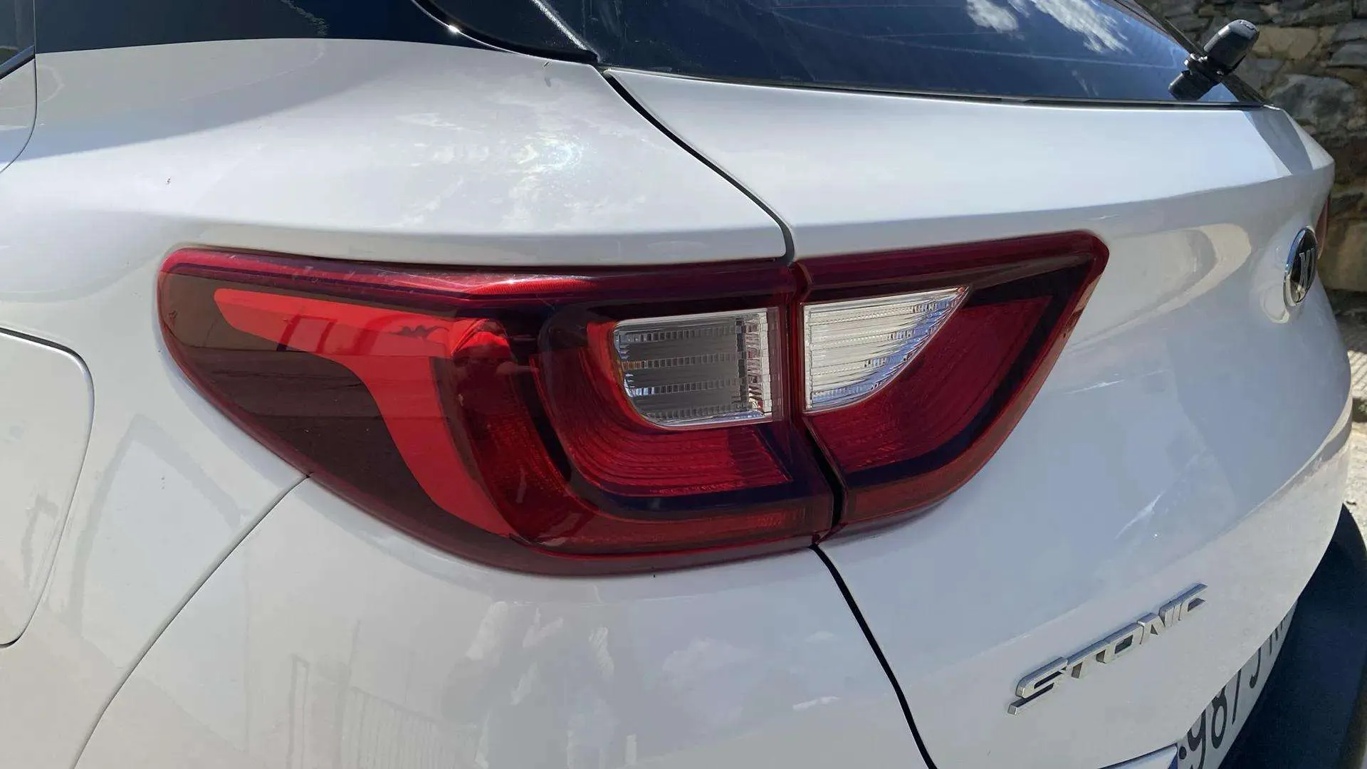 Kia Stonic 1.0 T-GDi Business - foto 31