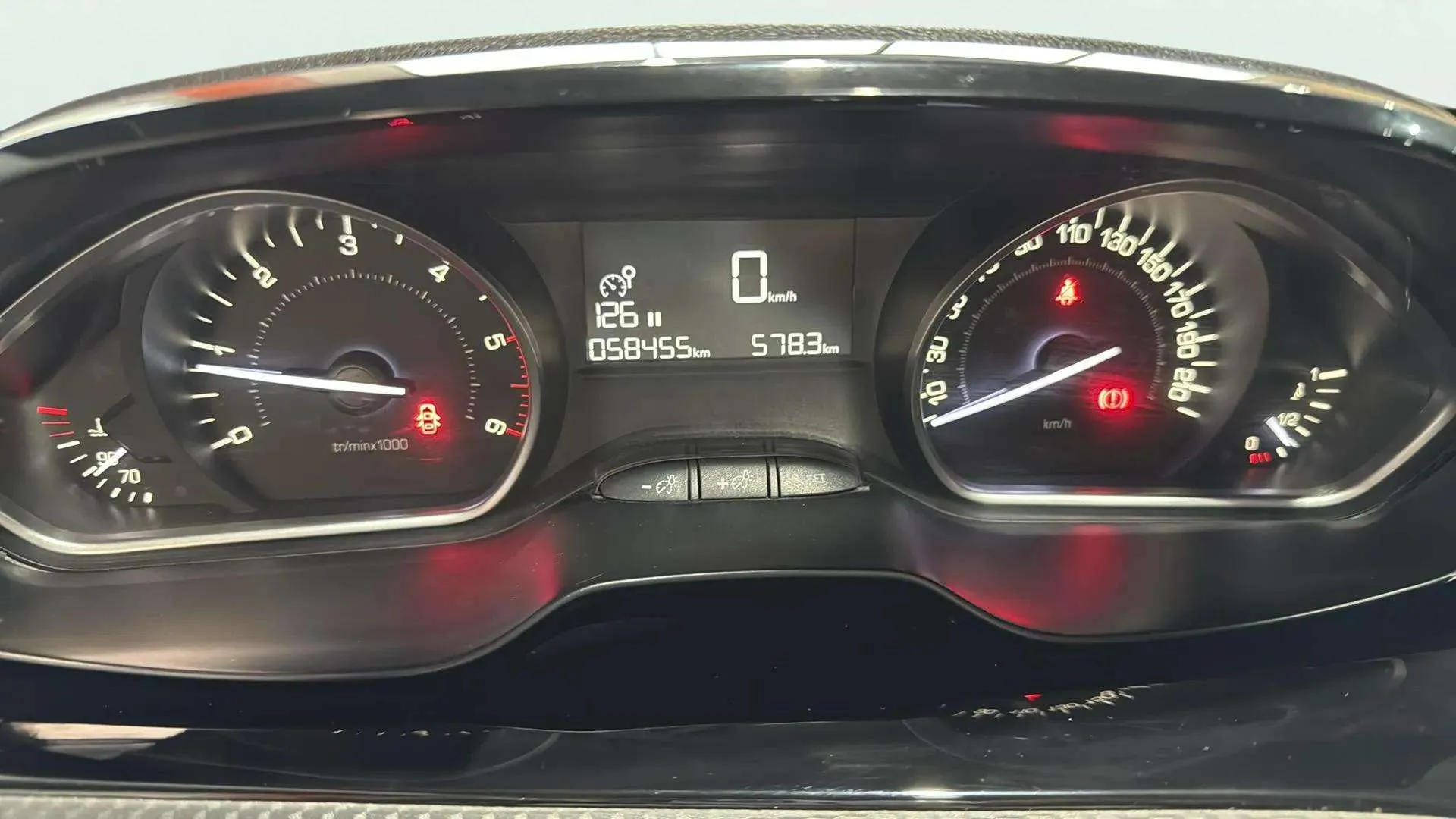 Peugeot 208 Active BlueHDi - foto 10