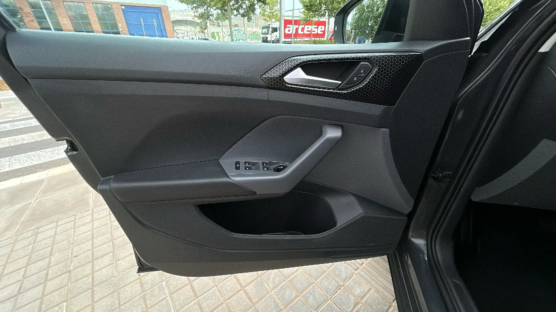 Volkswagen T-Cross Advance 1.0 TSI DSG - foto 17