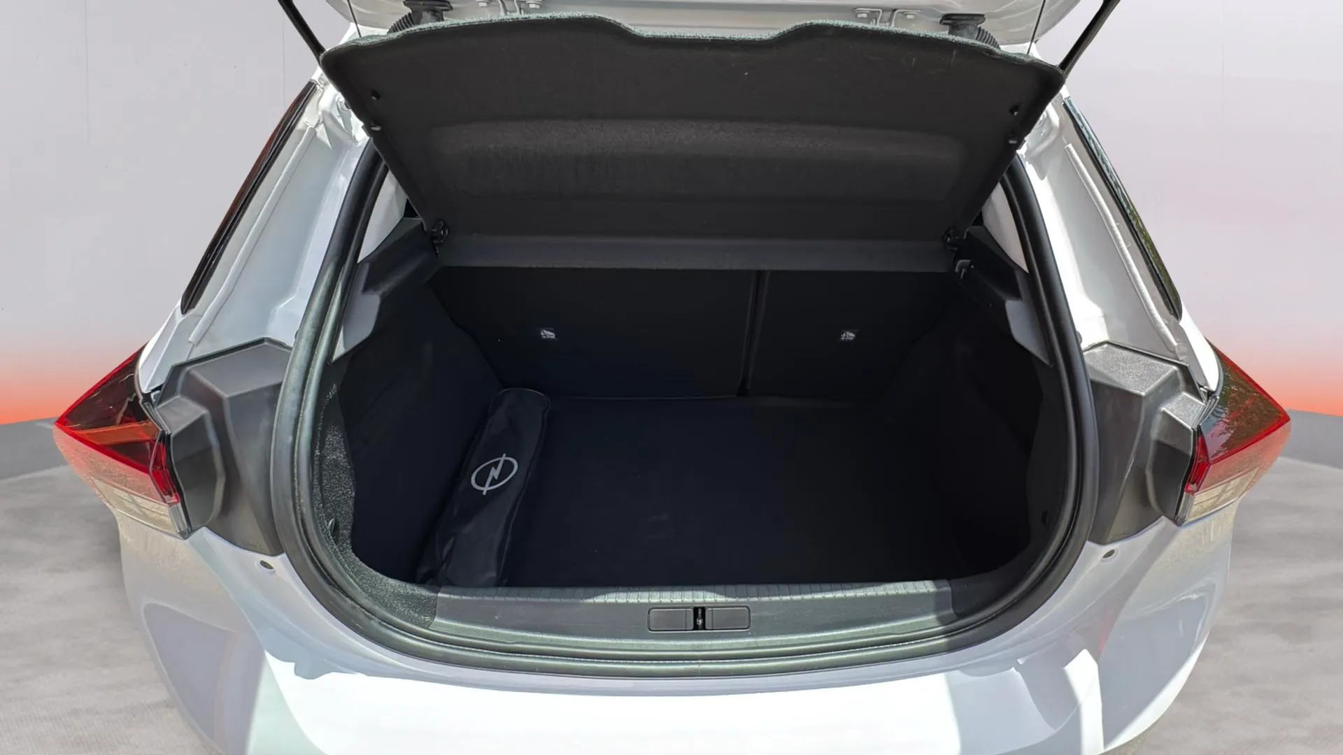Opel Corsa 1.2 XEL Edition - foto 29