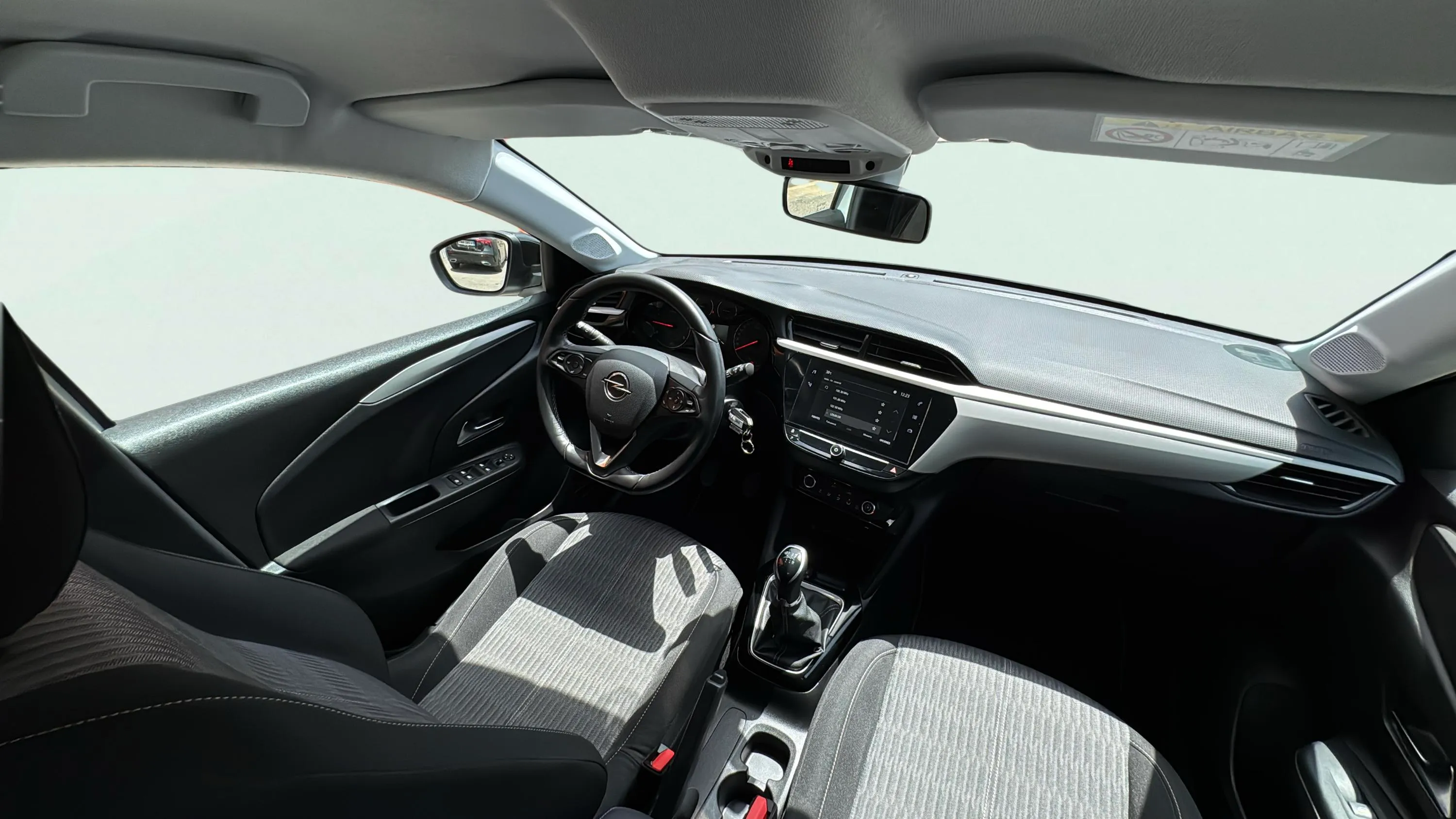 Opel Corsa 1.2 XEL Edition - foto 13