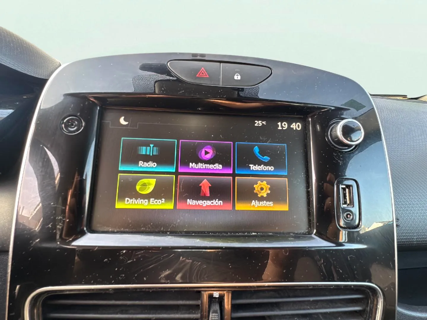 Renault Clio Limited dCi -18 - foto 22