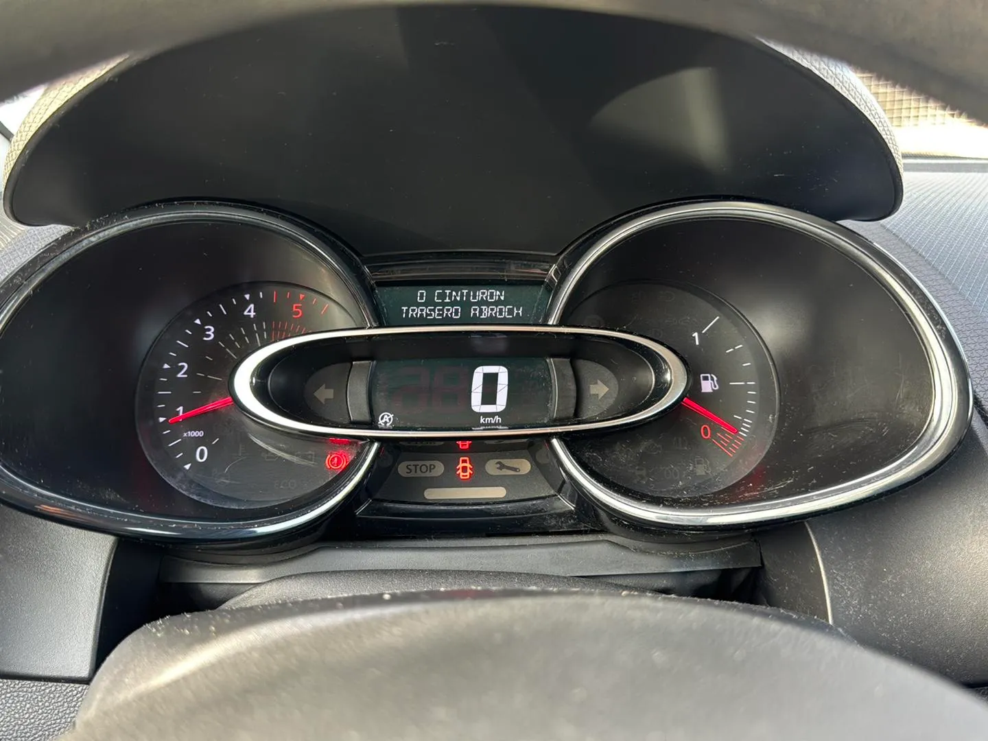 Renault Clio Limited dCi -18 - foto 11