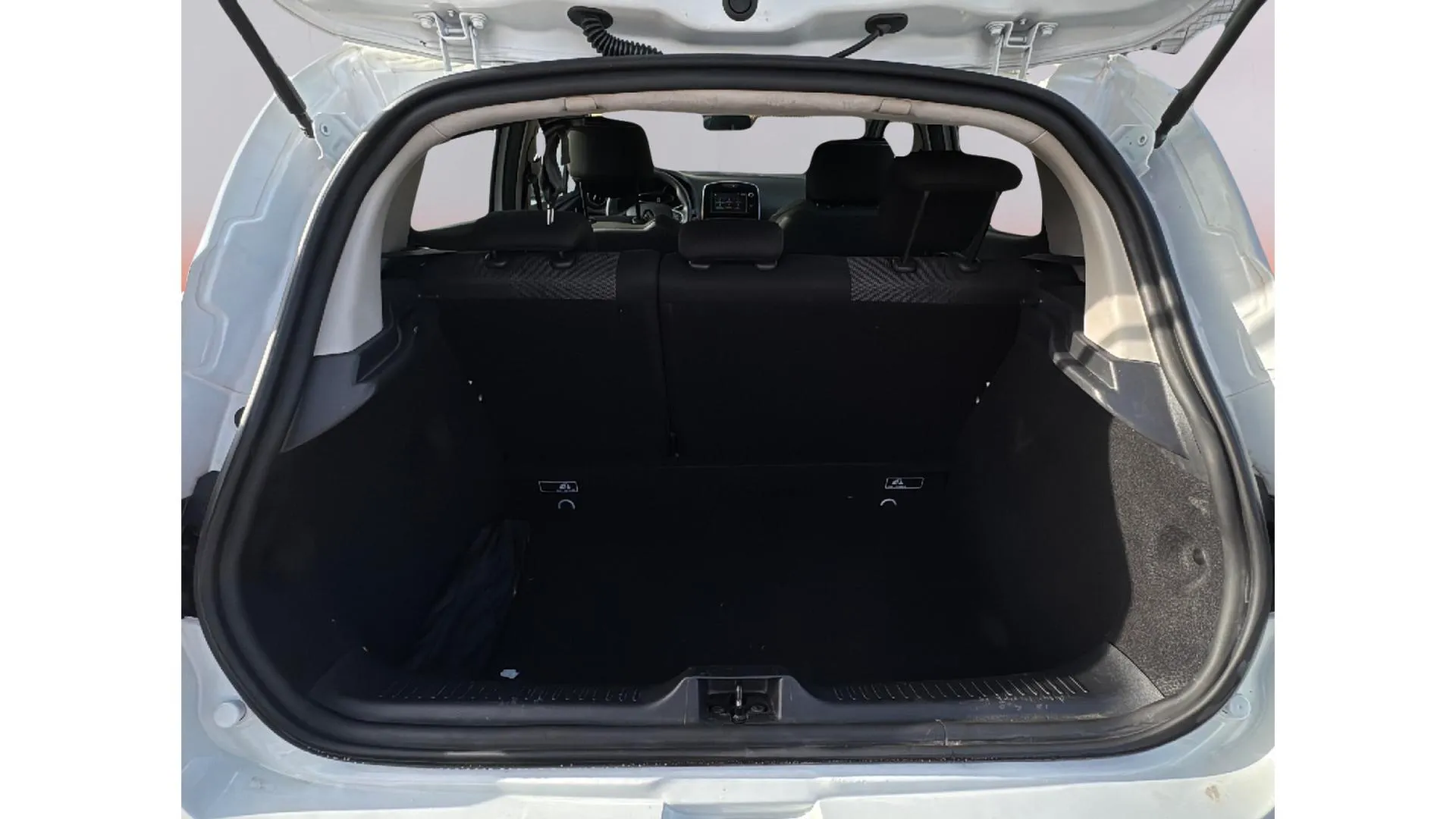 Renault Clio Limited dCi -18 - foto 16