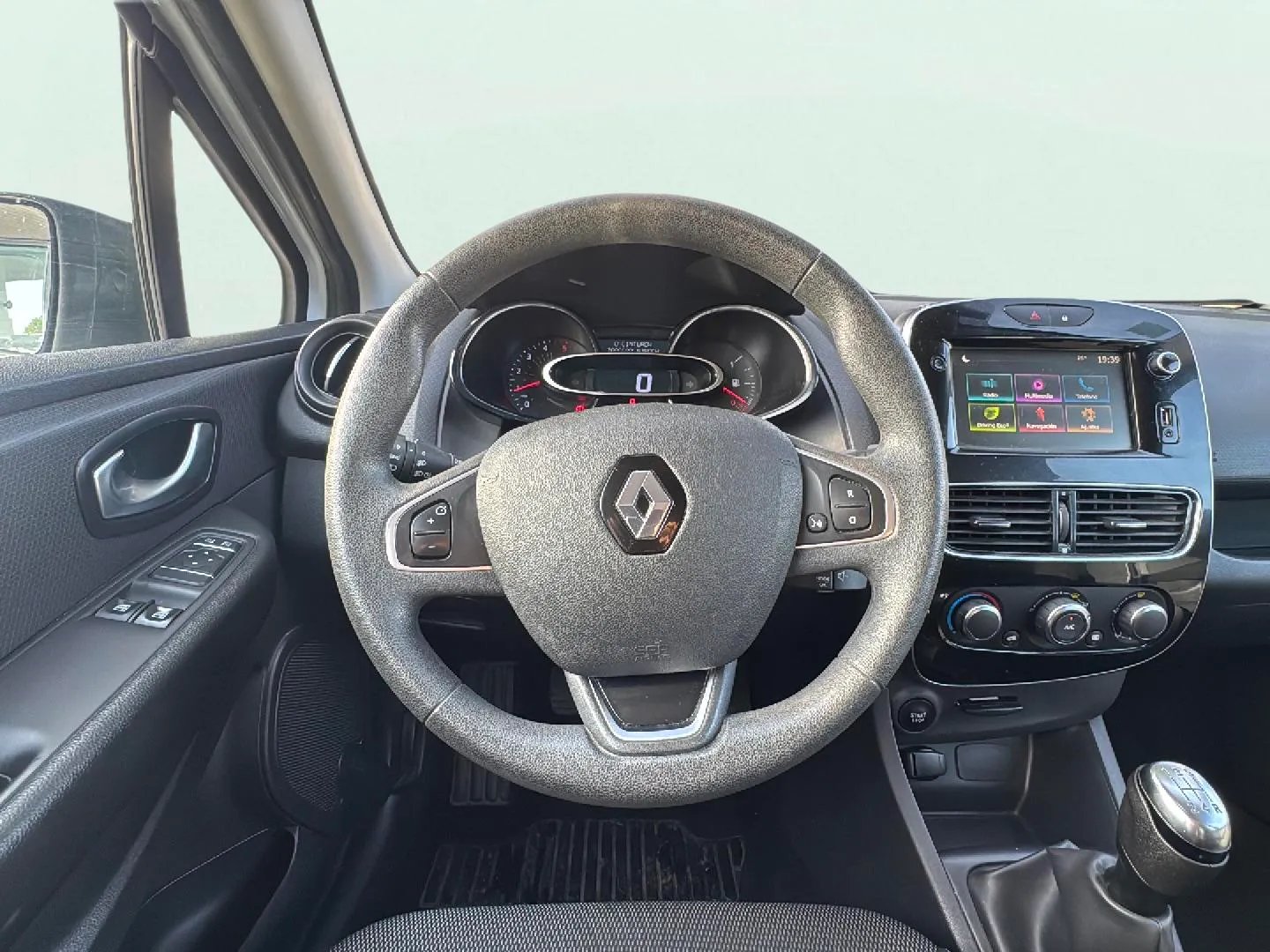 Renault Clio Limited dCi -18 - foto 10