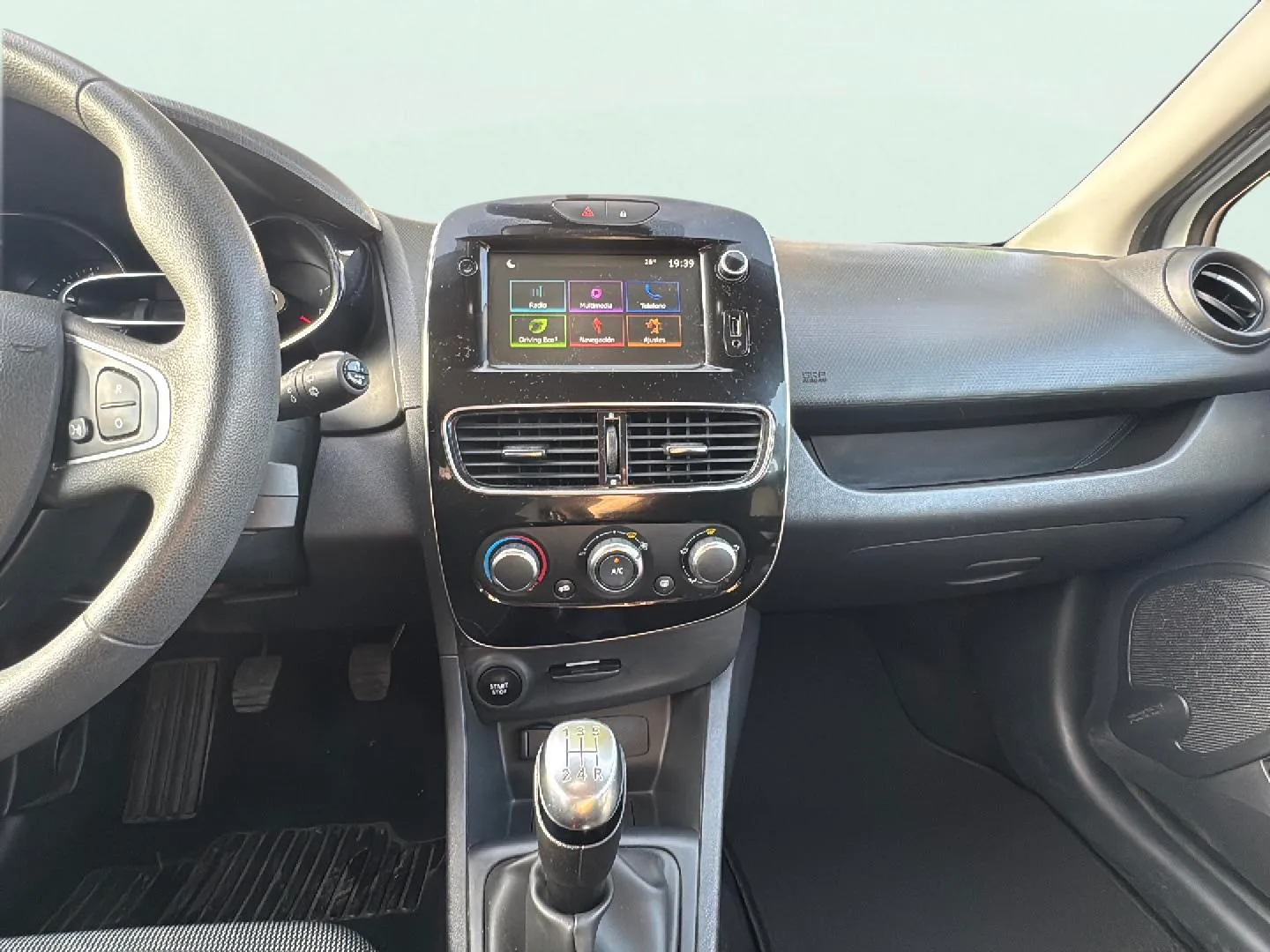 Renault Clio Limited dCi -18 - foto 9